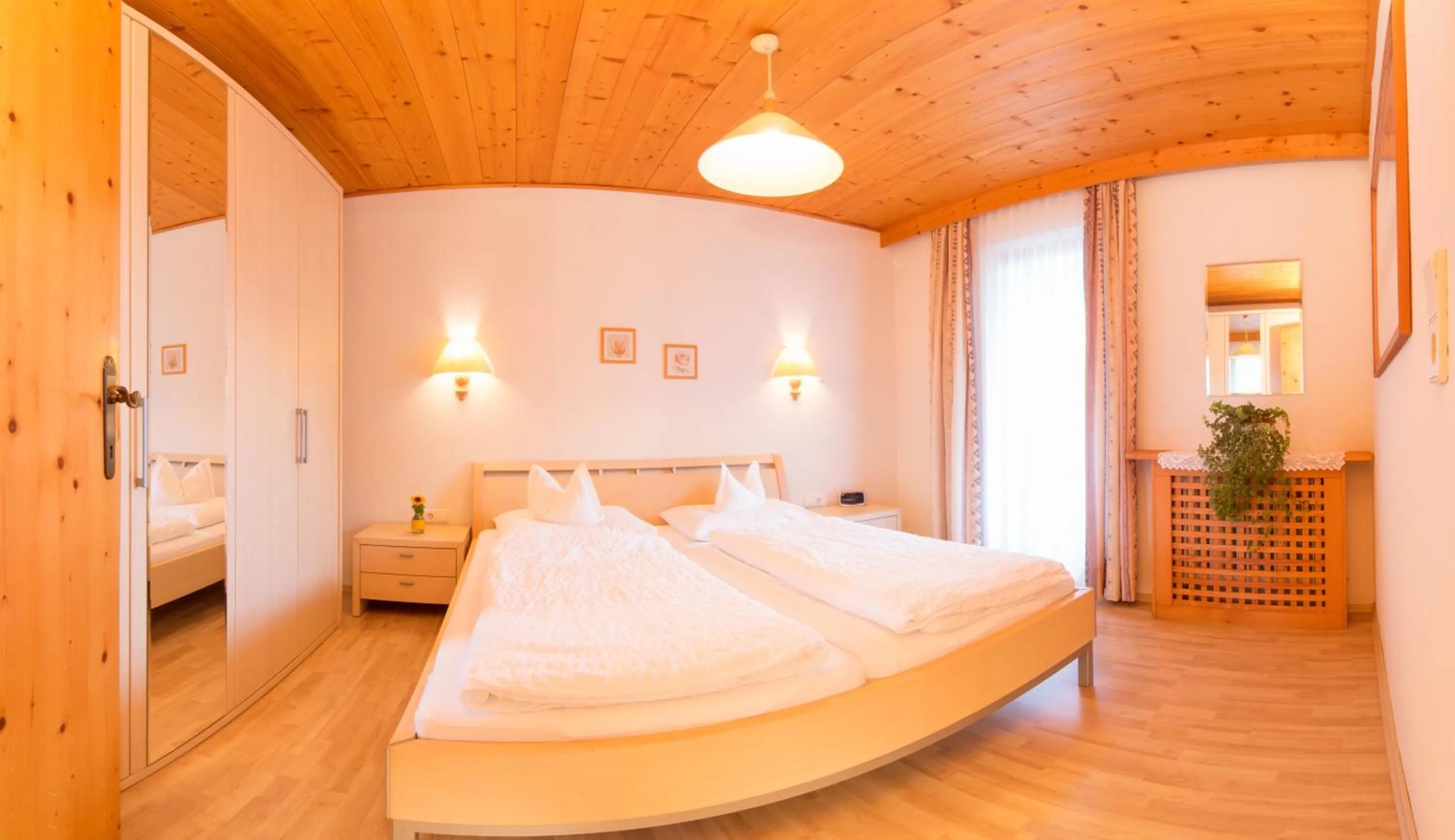 Bedroom, Bed in Hotel Christoph