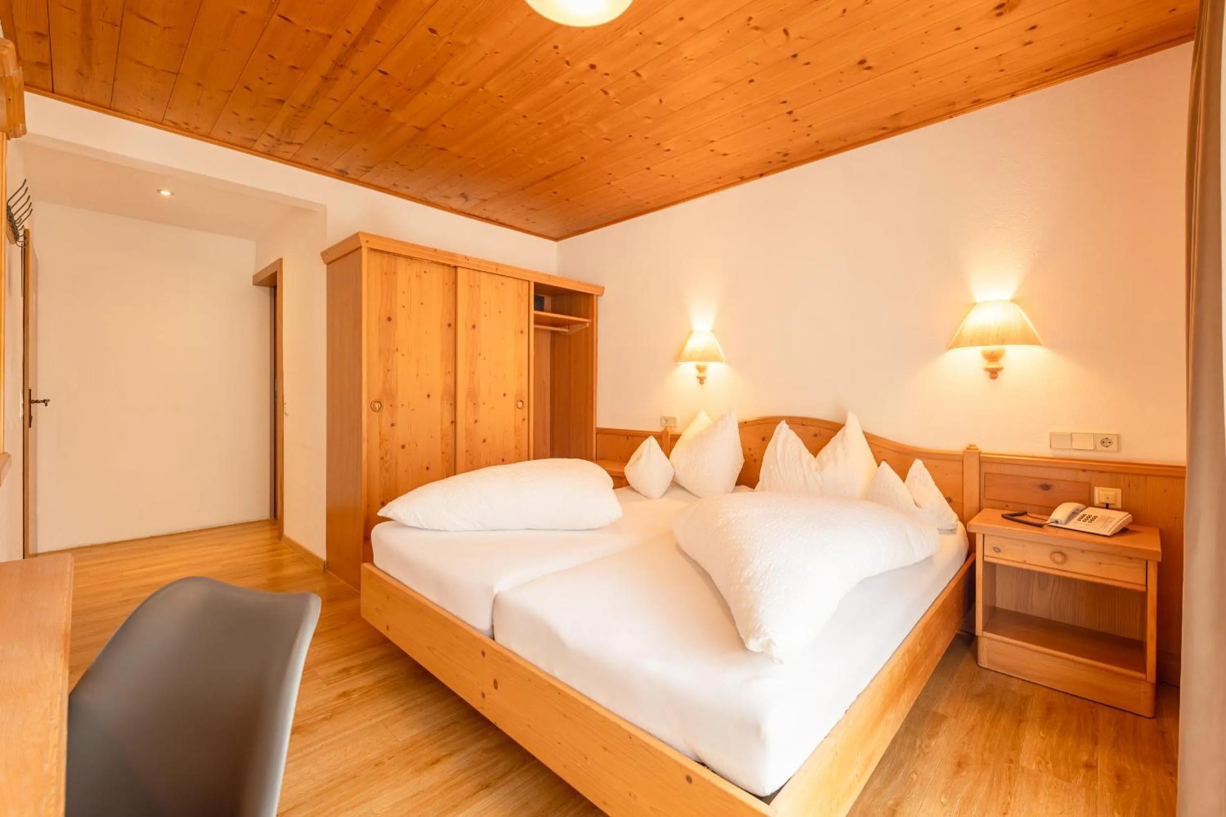 Photo of the whole room, Bed in Hotel Christoph