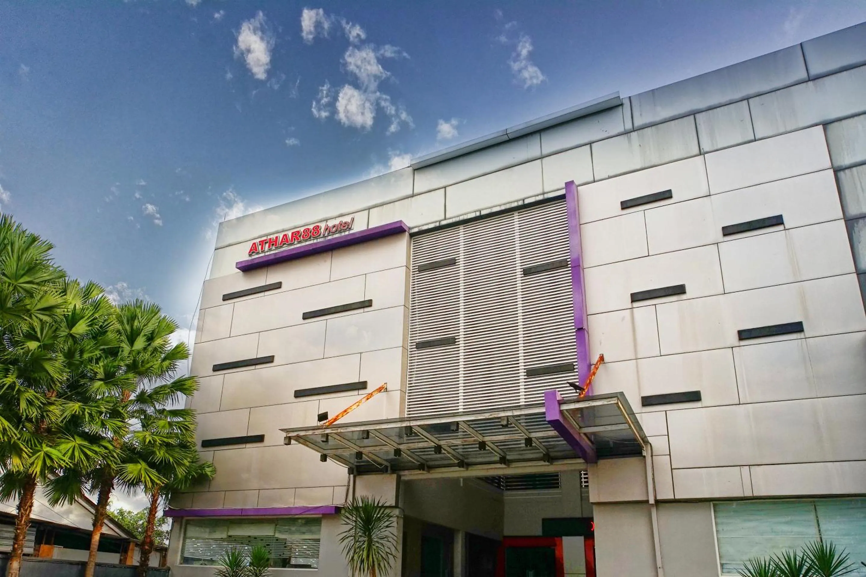 Facade/entrance in OYO 1477 Athar 88 Hotel