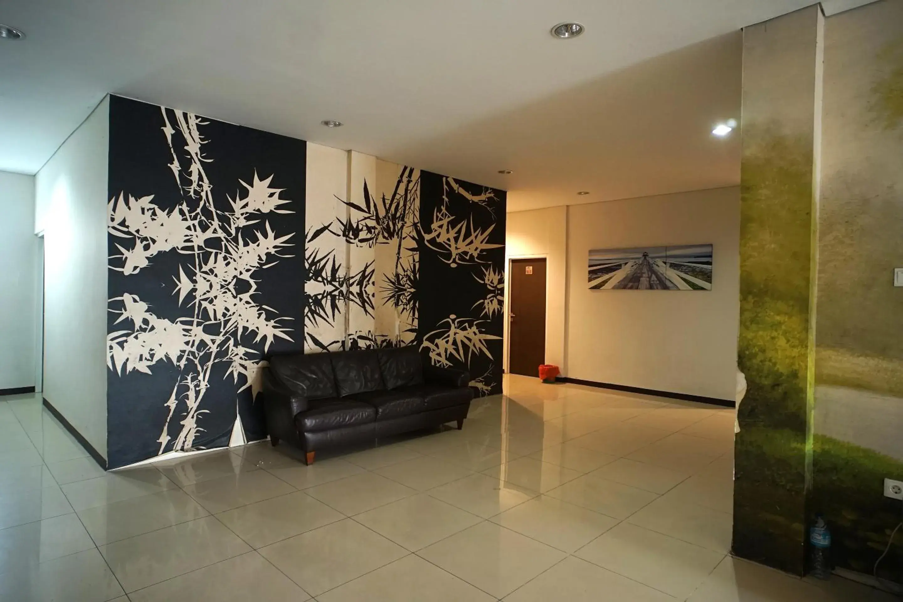 Lobby or reception in OYO 1477 Athar 88 Hotel Lobby or reception in OYO 1477 Athar 88 Hotel