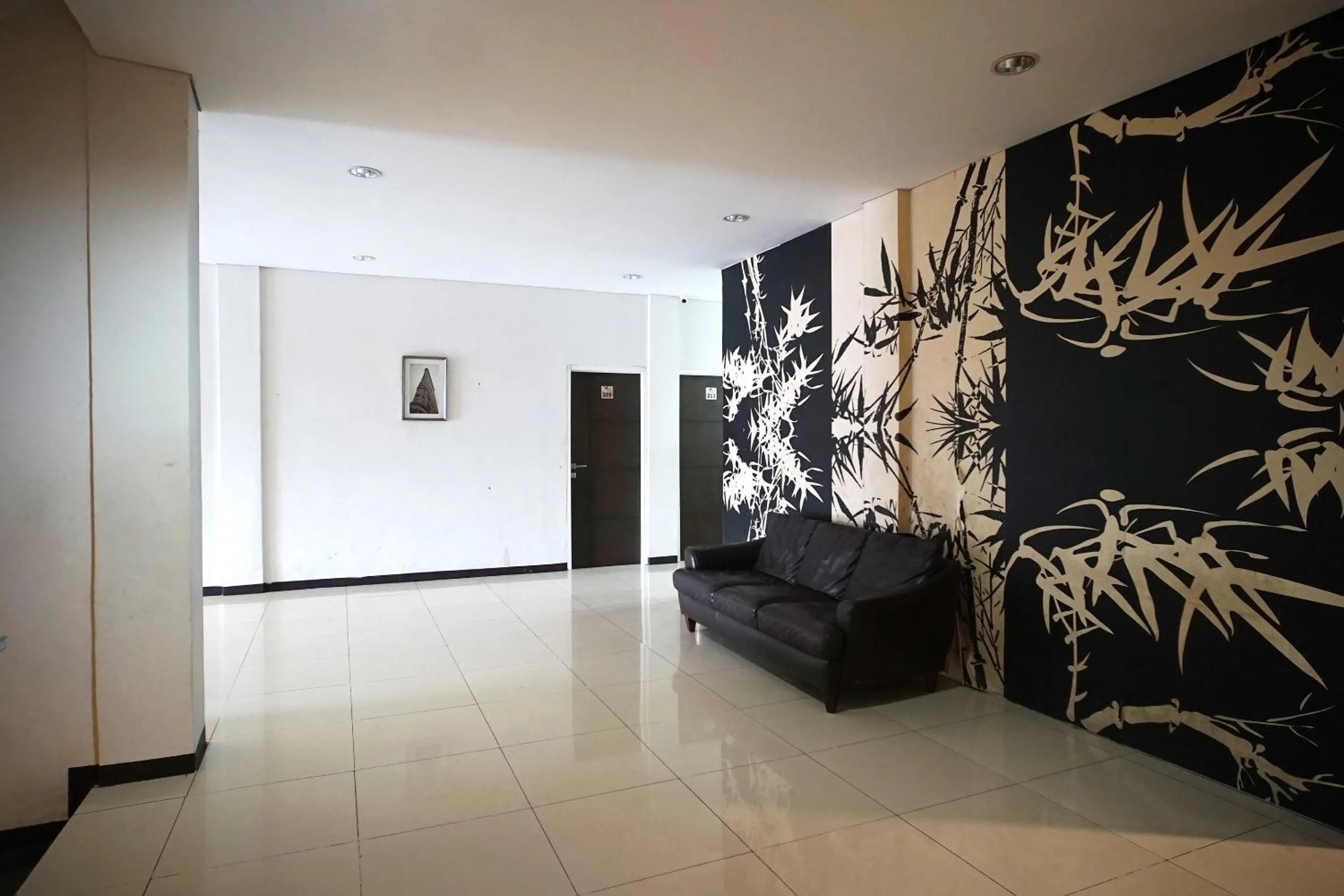 Lobby or reception in OYO 1477 Athar 88 Hotel