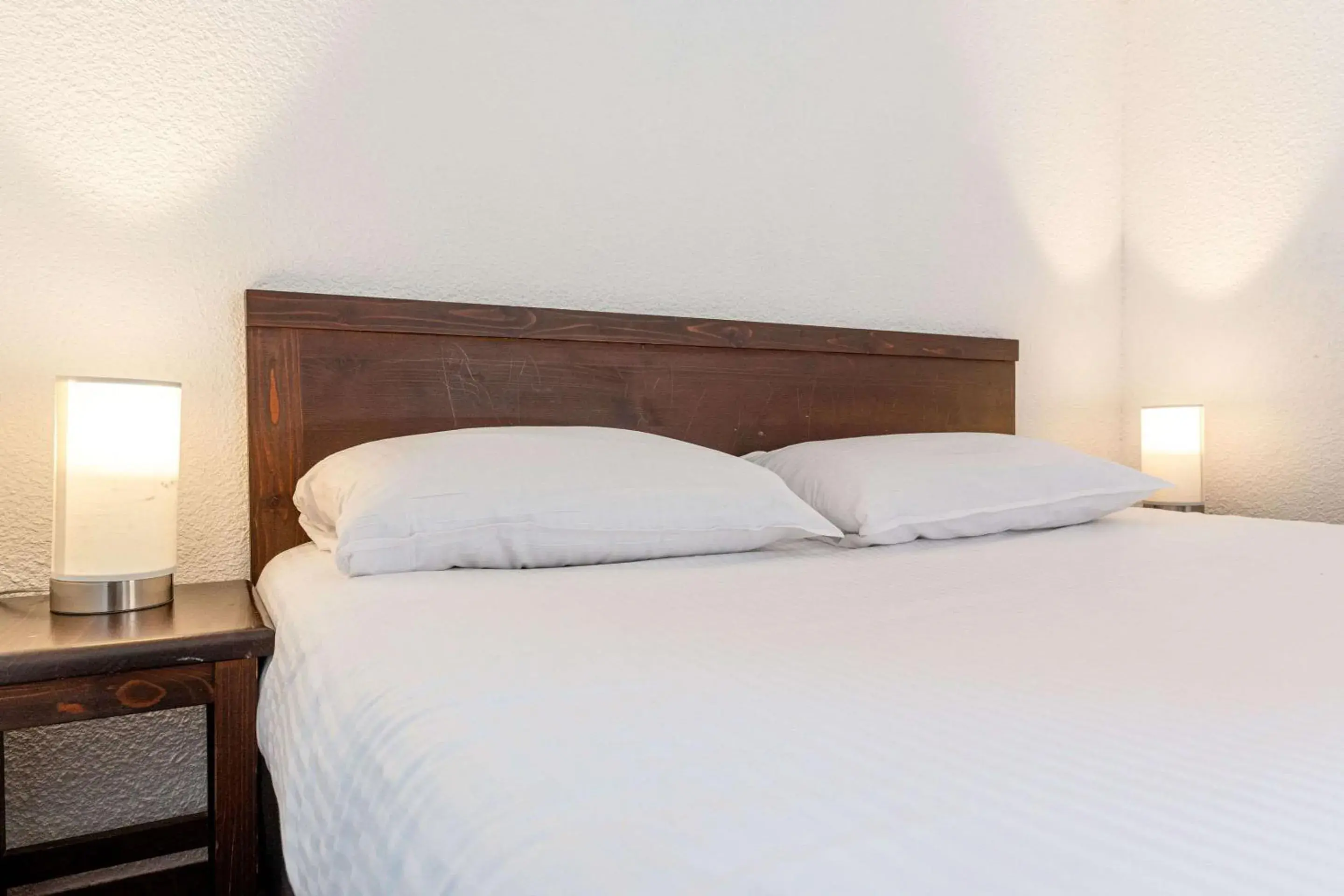 Bedroom, Bed in Zenitude Evian Les Terrasses du Lac, an Ascend Collection Hotel Bedroom, Bed in Zenitude Evian Les Terrasses du Lac, an Ascend Collection Hotel