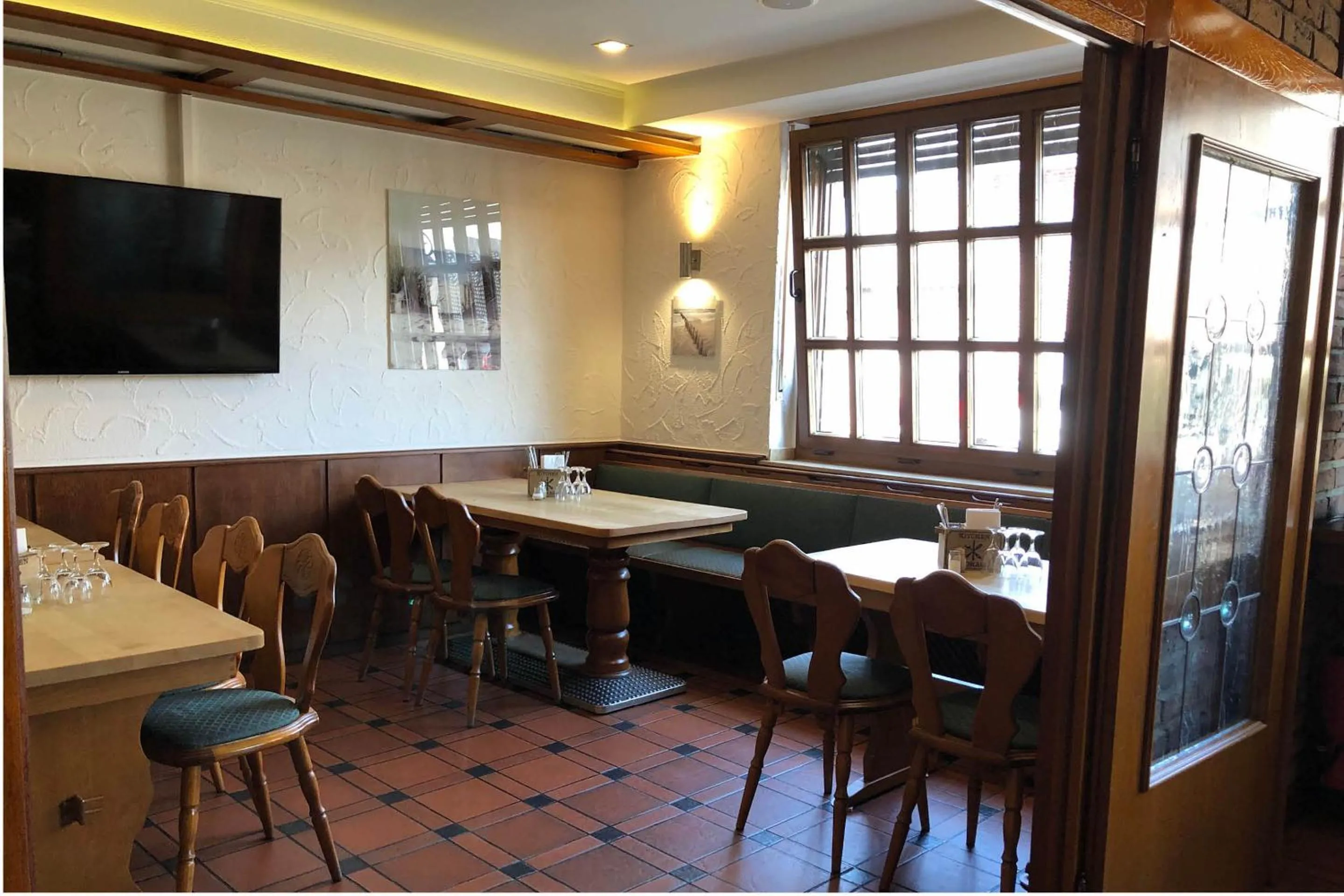 Restaurant/places to eat in Haus Schönewald