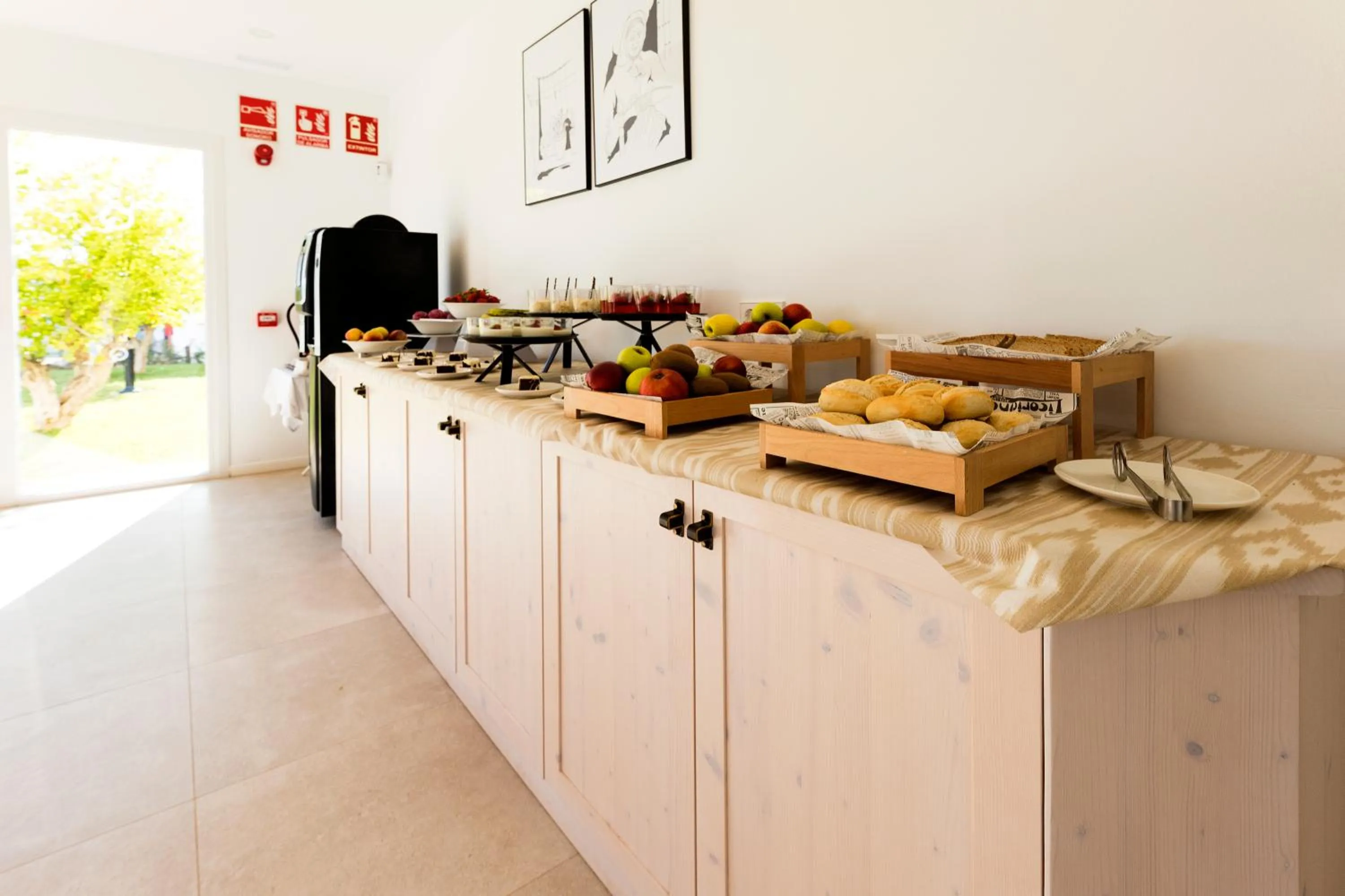 Food and drinks in Eques Petit Resort