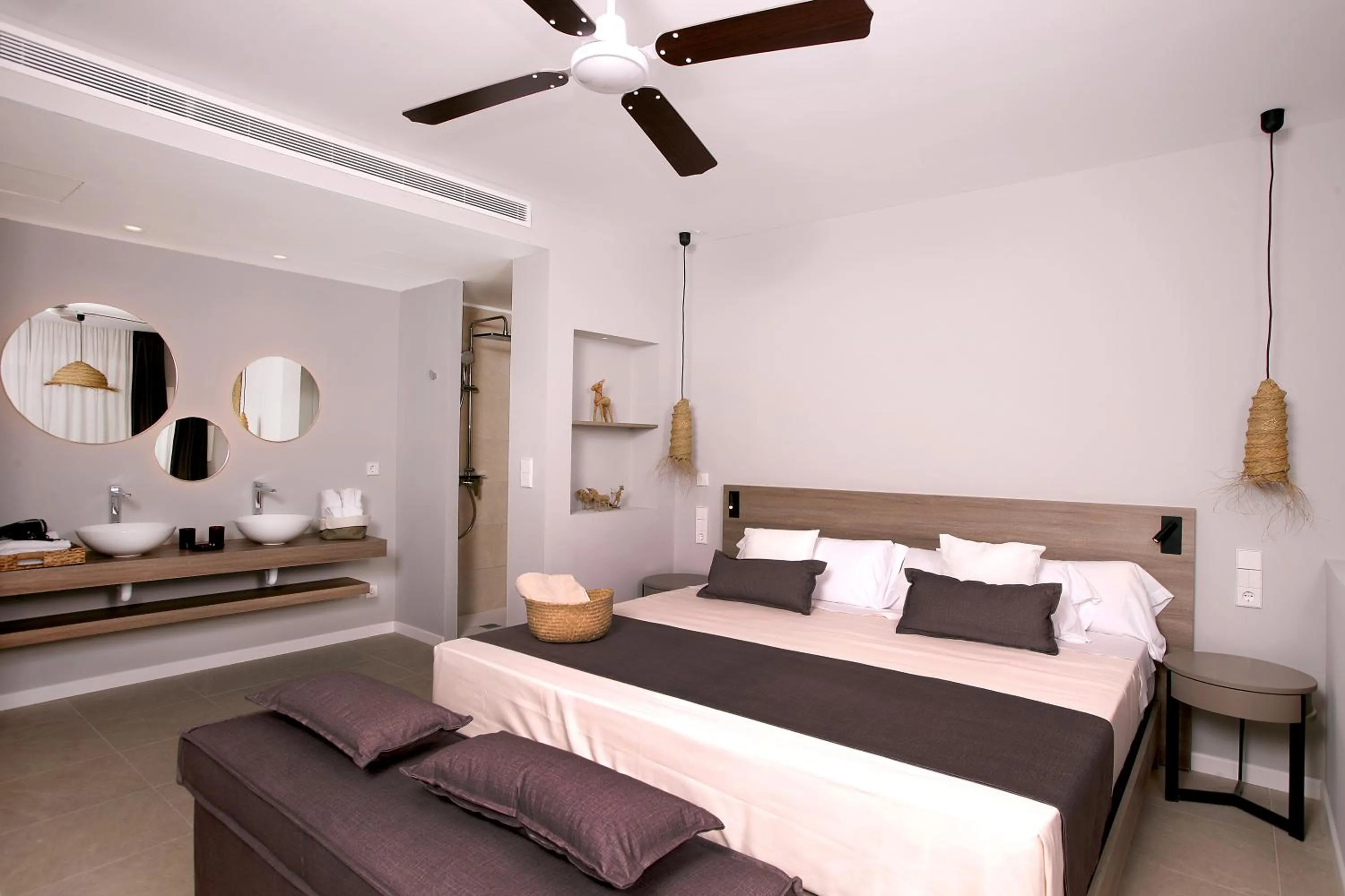 Bedroom, Bed in Eques Petit Resort