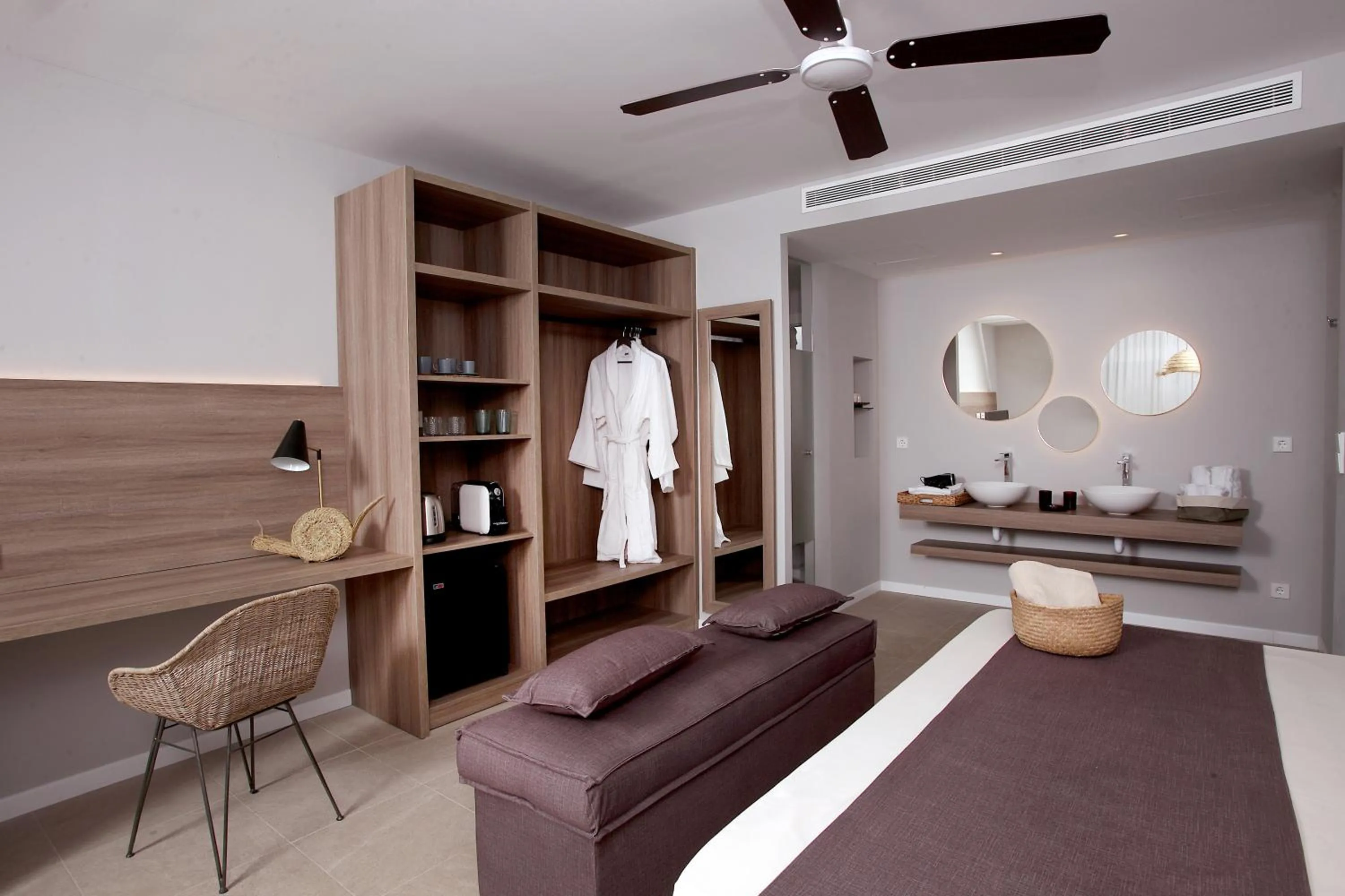 Seating area, Bed in Eques Petit Resort