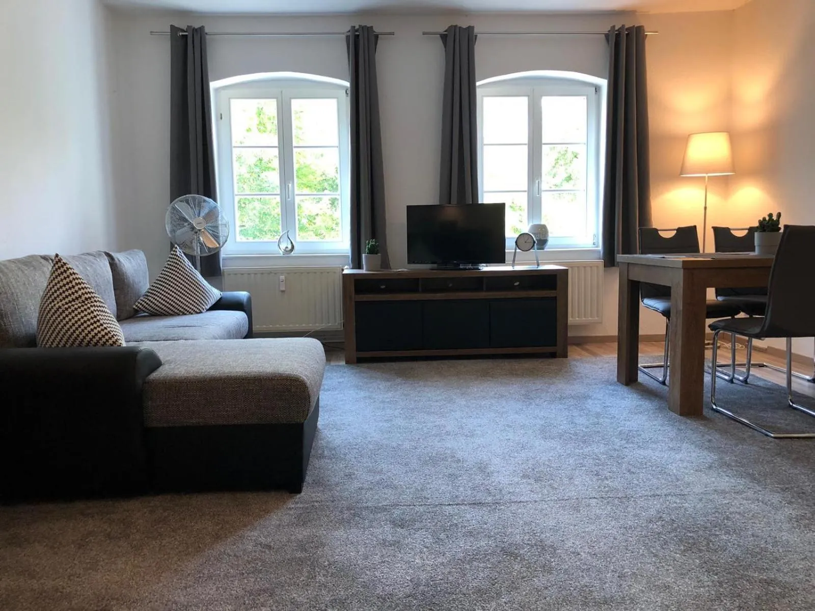 Communal lounge/ TV room in Viadrina Rooms & Apartments Frankfurt-Oder am Park im Zentrum