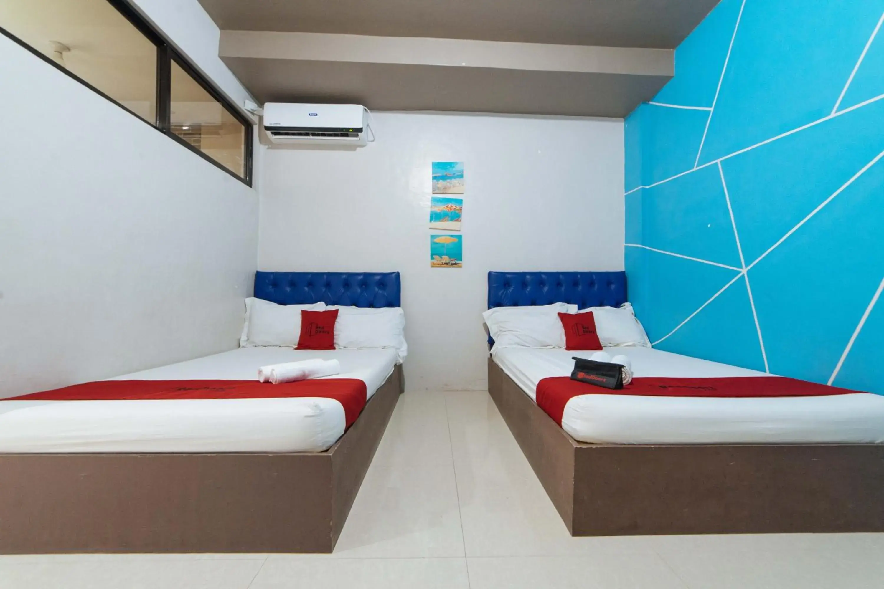 Bed in RedDoorz @ Aparente Gensan Bed in RedDoorz @ Aparente Gensan