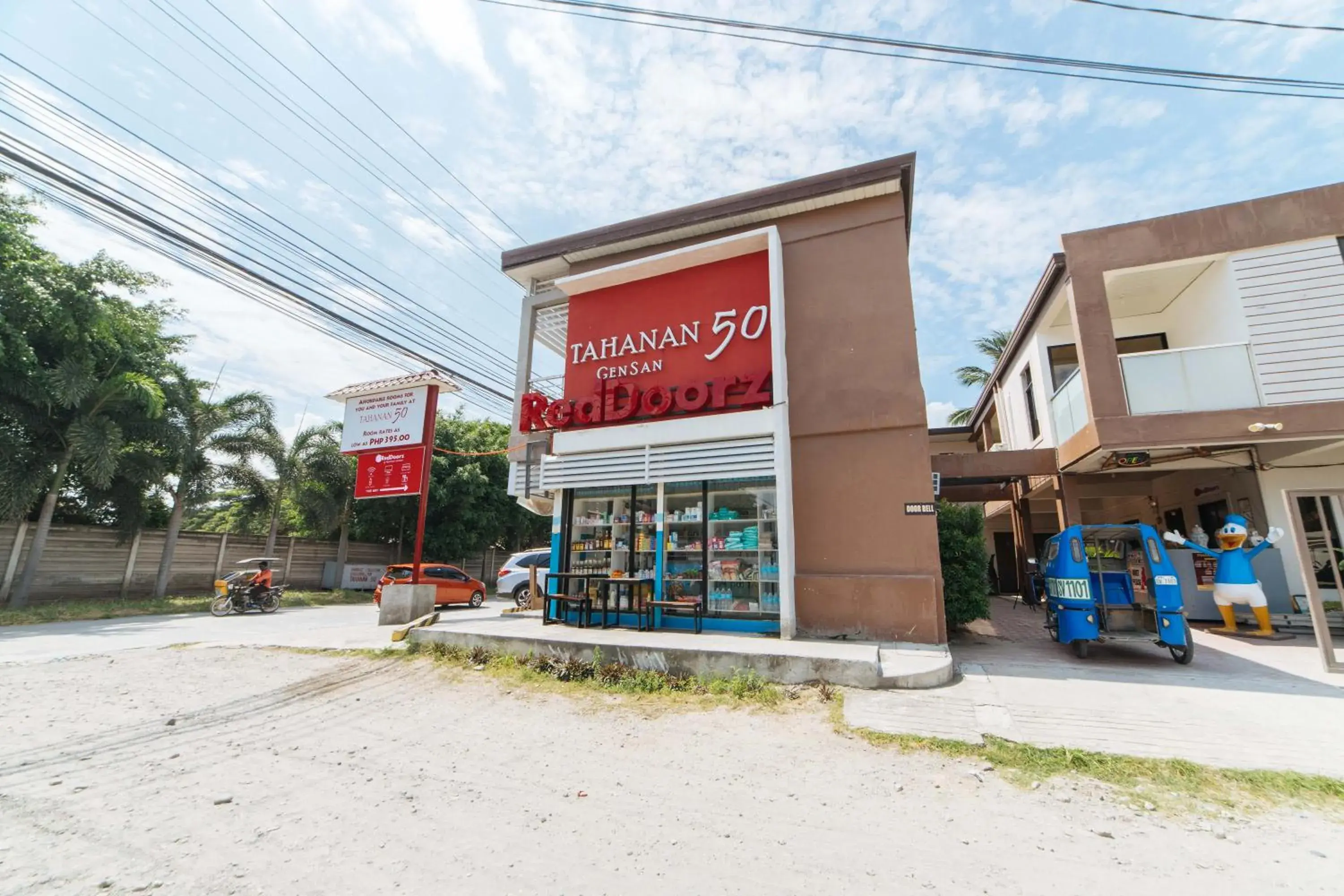 Property building in RedDoorz @ Aparente Gensan Property building in RedDoorz @ Aparente Gensan