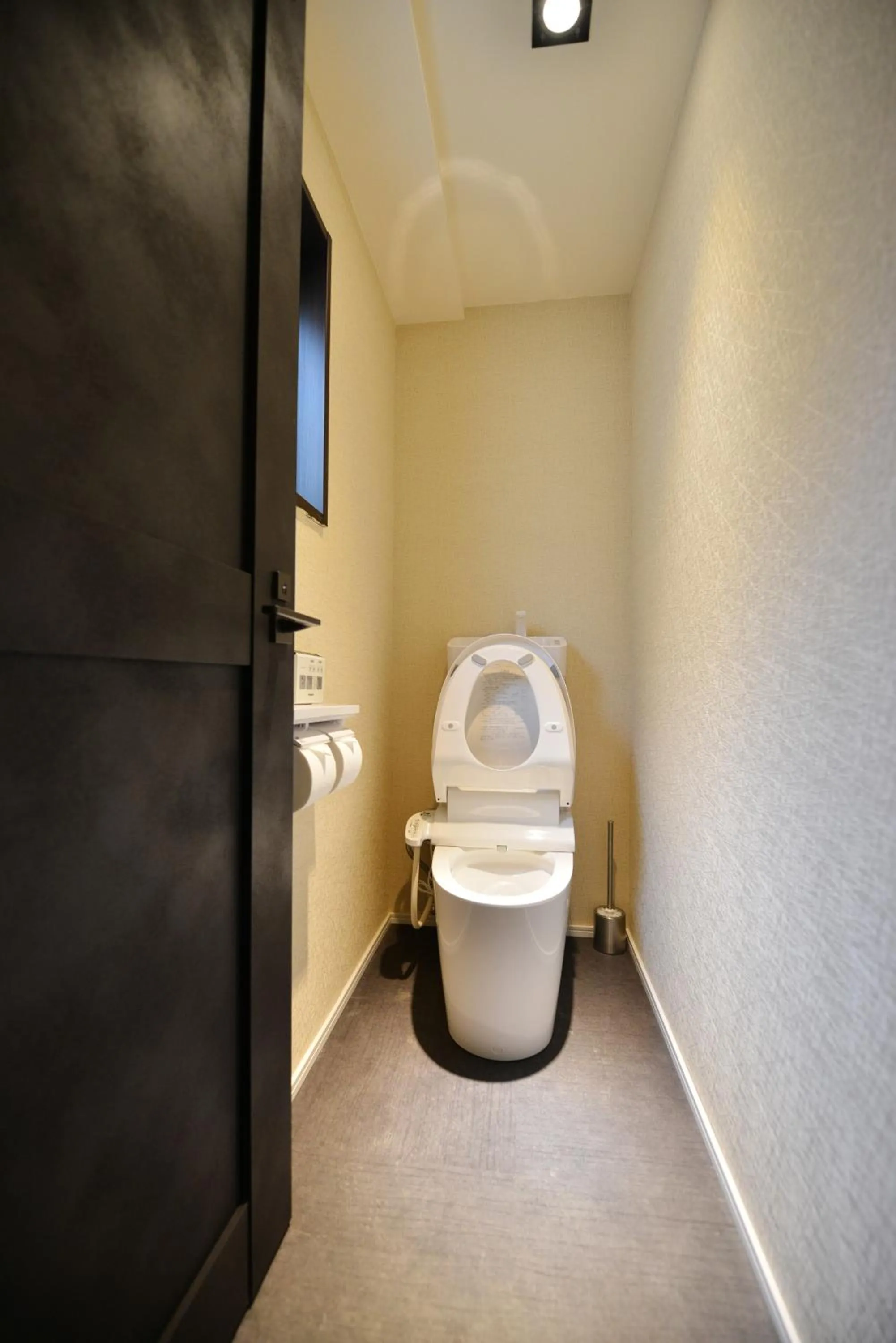 Toilet in Real Life Meguro River