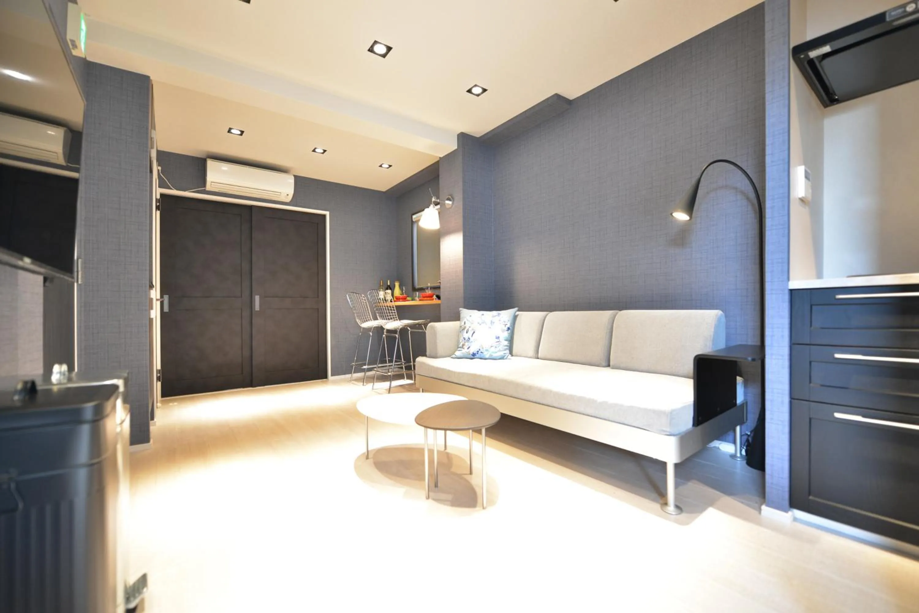 TV and multimedia, Bed in Real Life Meguro River