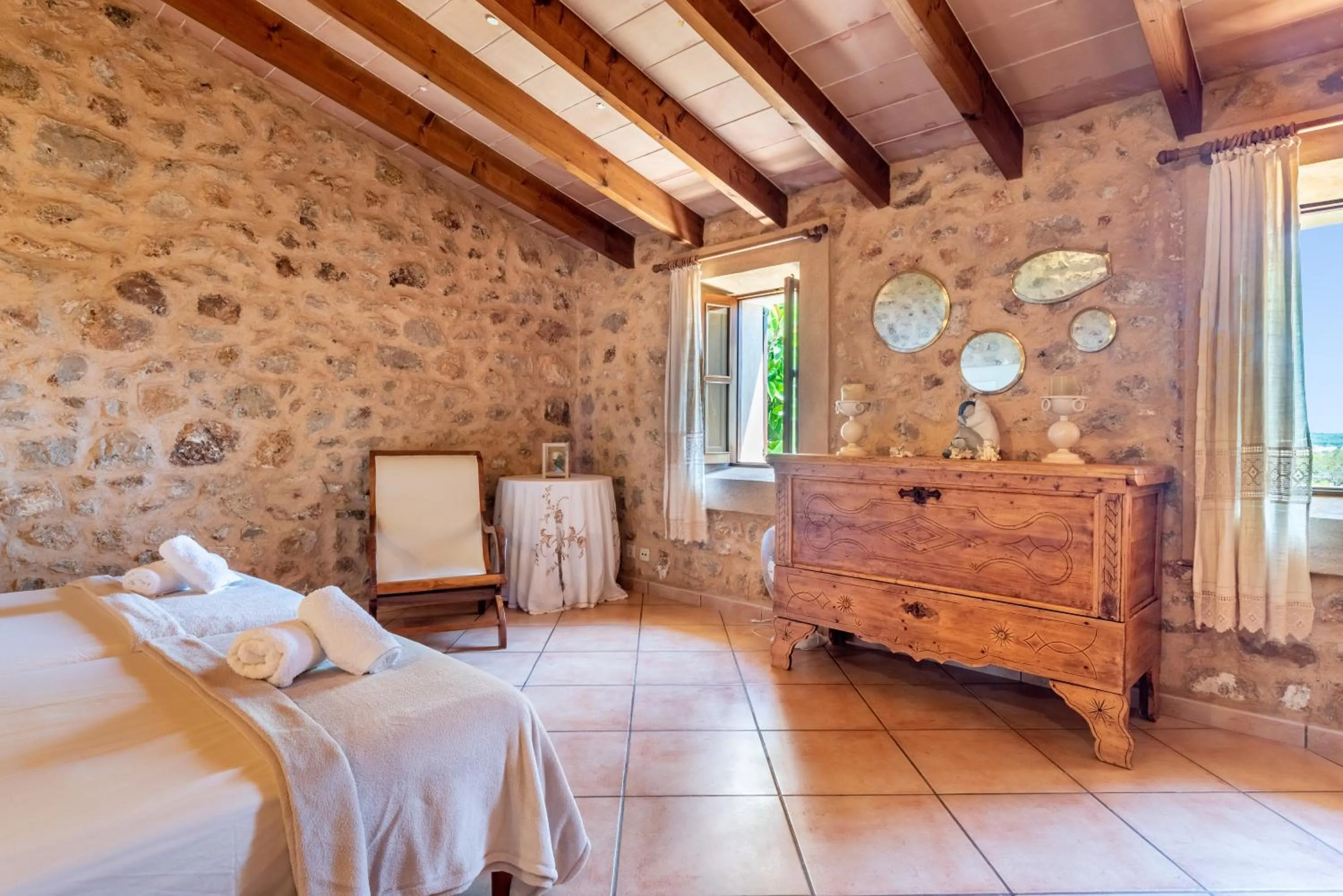 Property building, Bed in Son Xigala