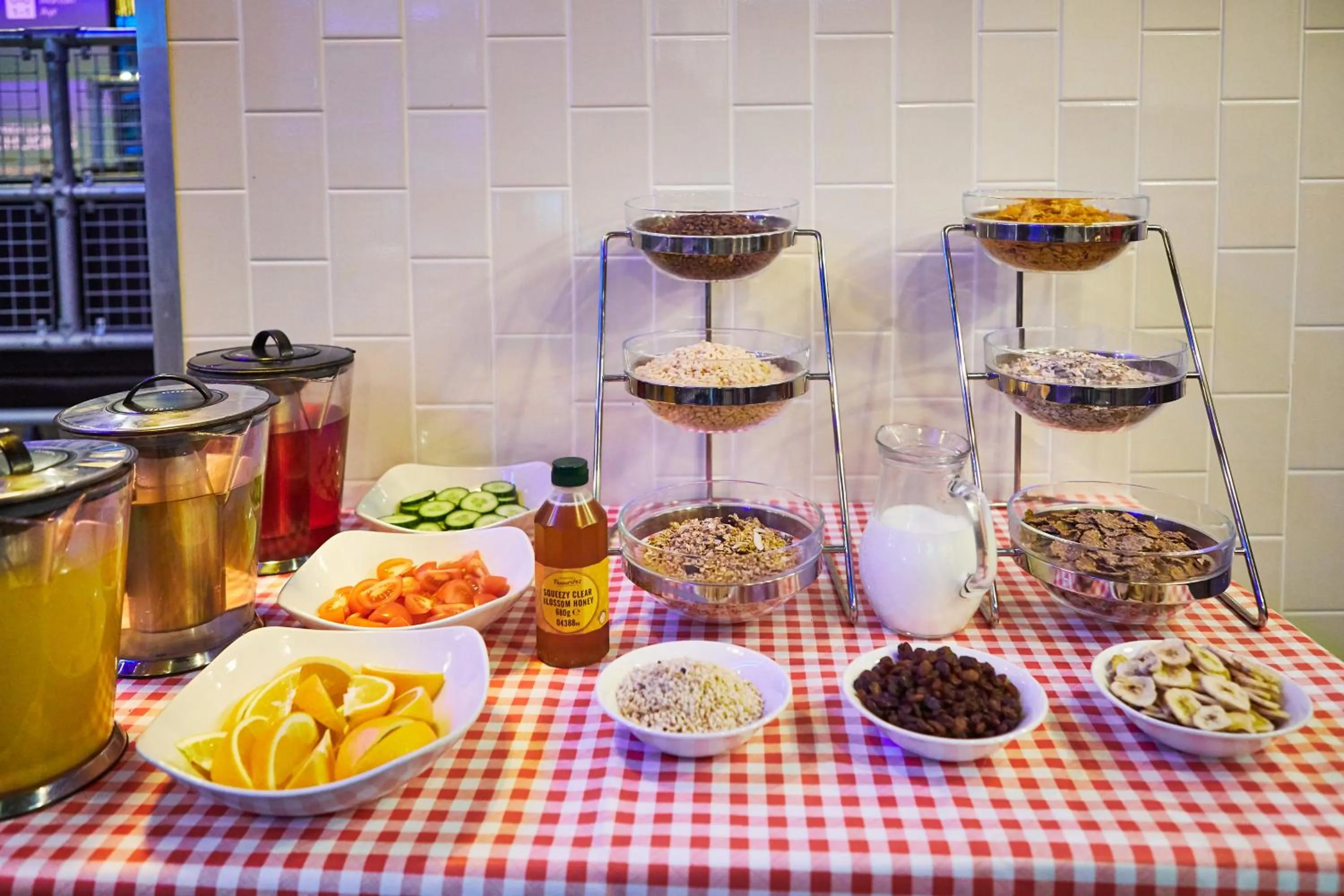 Breakfast in St Christopher's Inn Edinburgh - Old Town