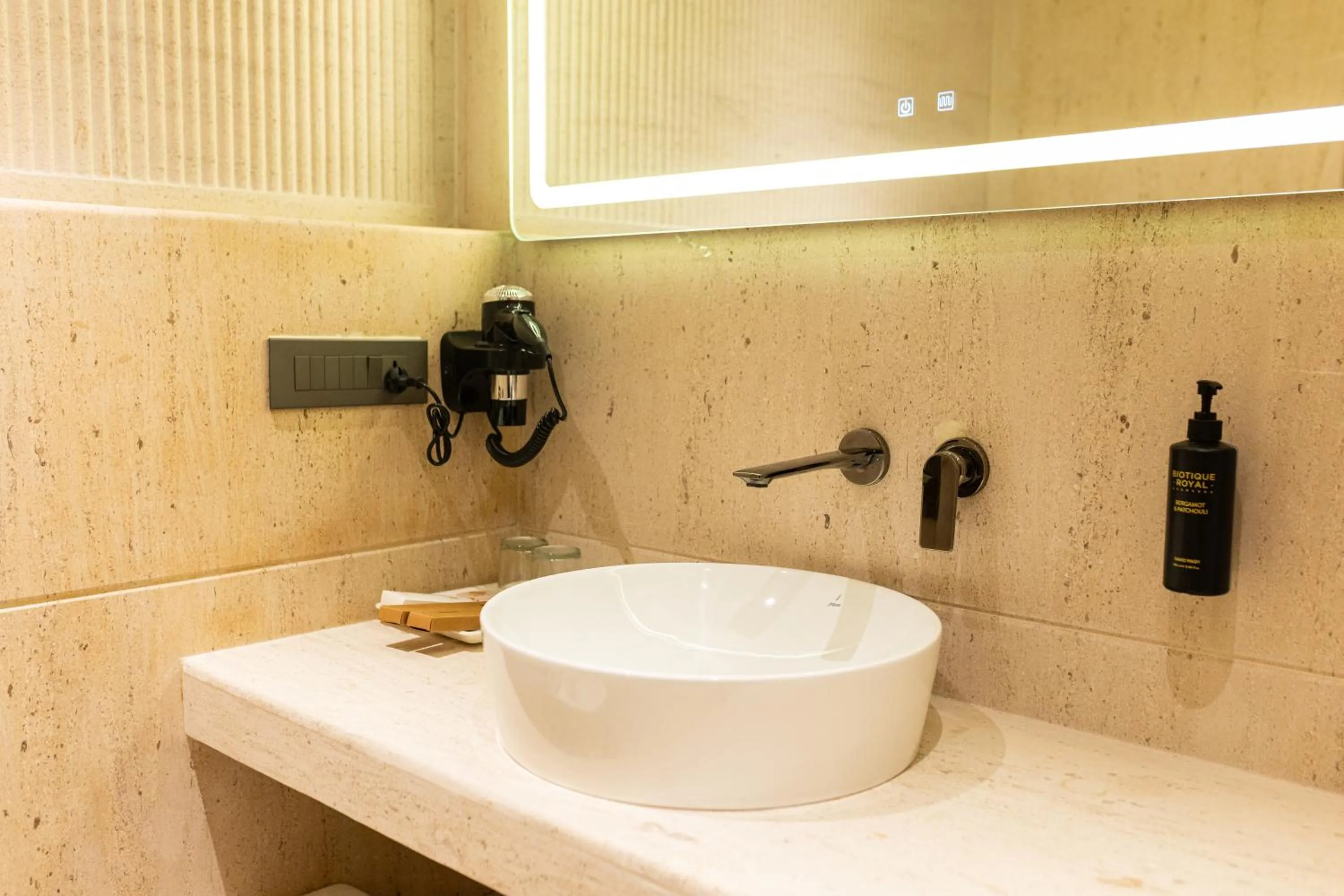 Shower in Antalya By Divine Ganga Cottage