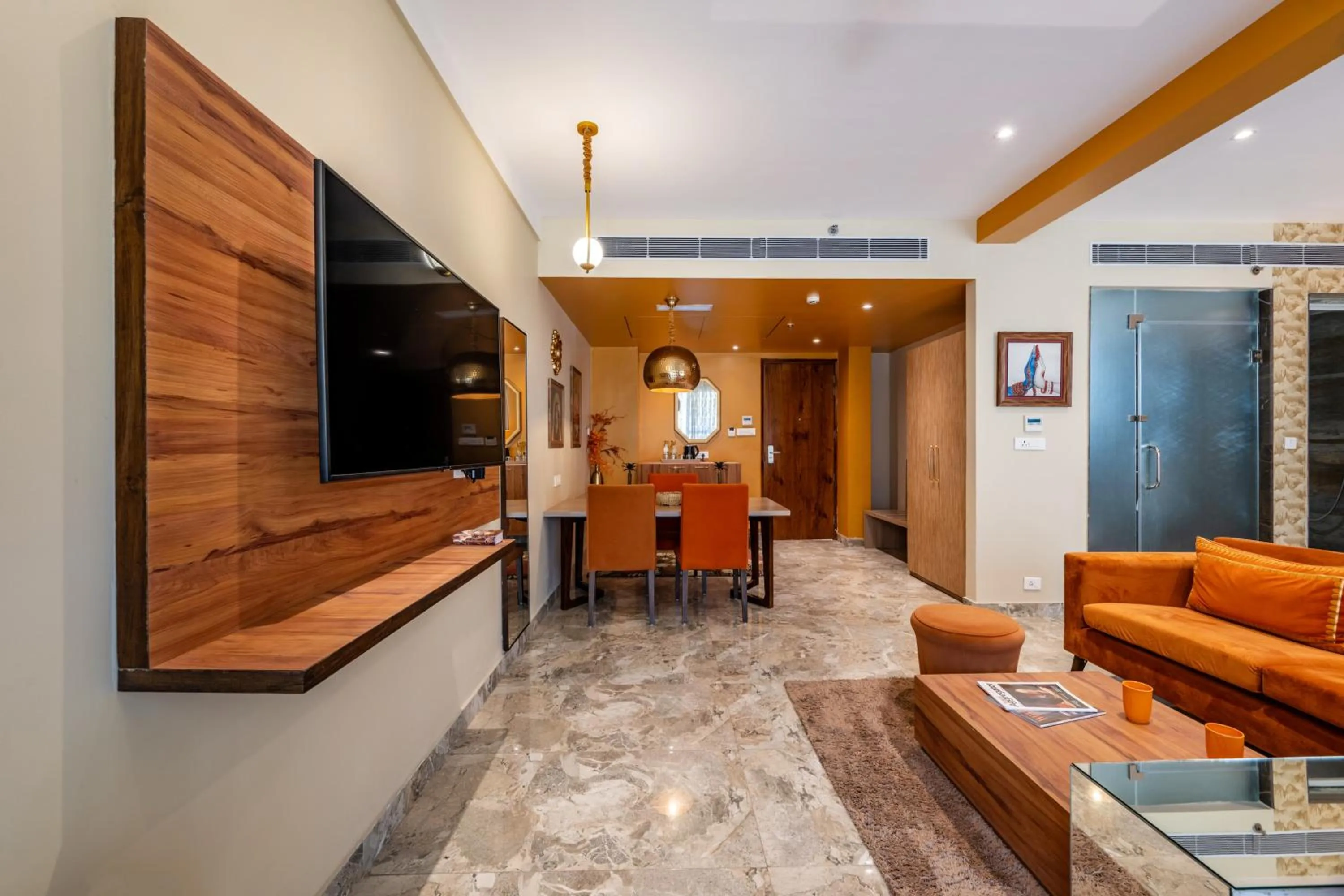 Communal lounge/ TV room in Antalya By Divine Ganga Cottage