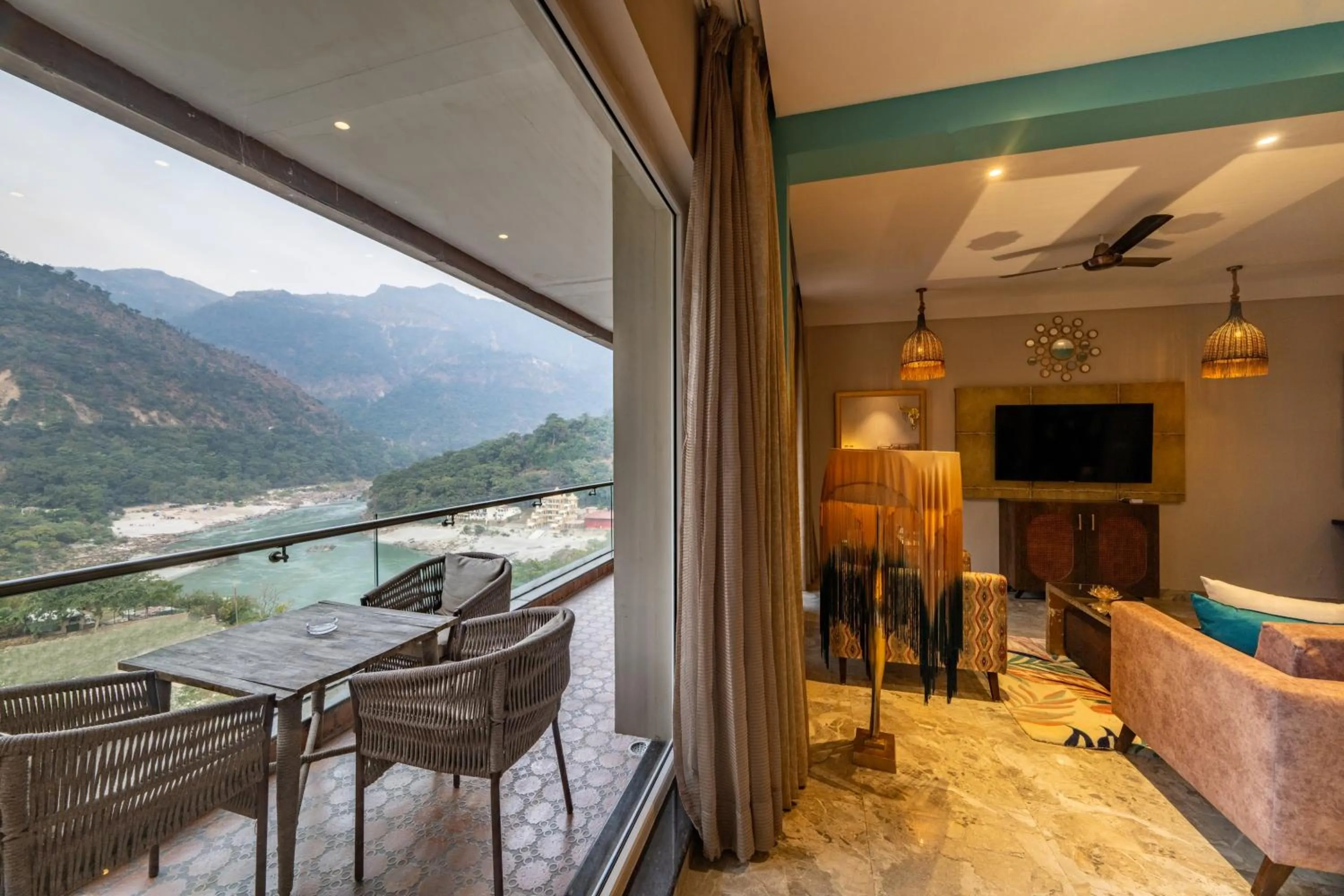TV and multimedia in Antalya By Divine Ganga Cottage