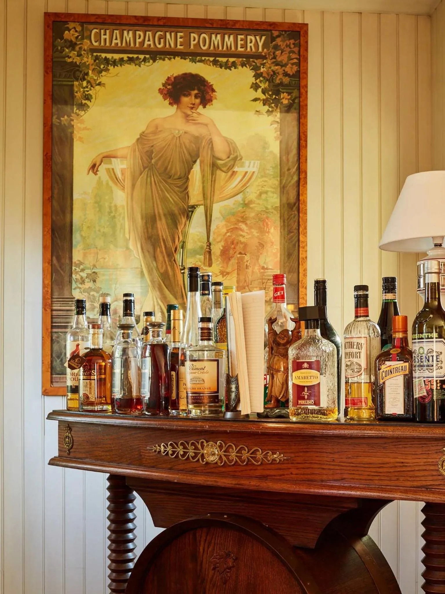 Lounge or bar in Les Prés D'ondine