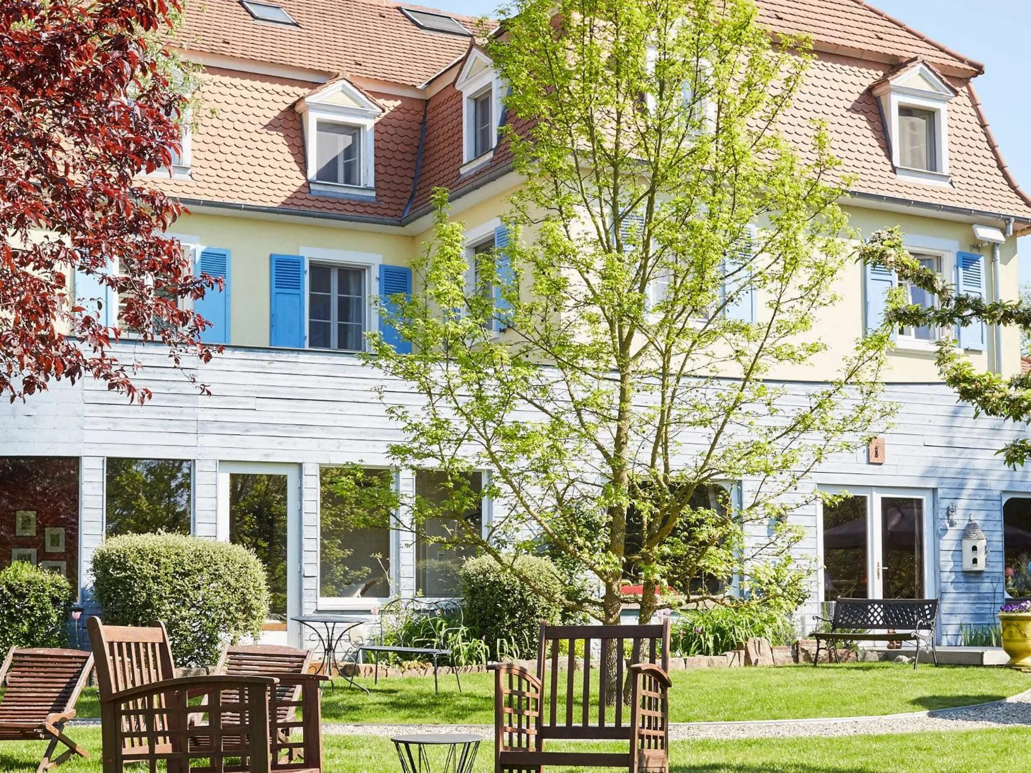 Property building in Les Prés D'ondine