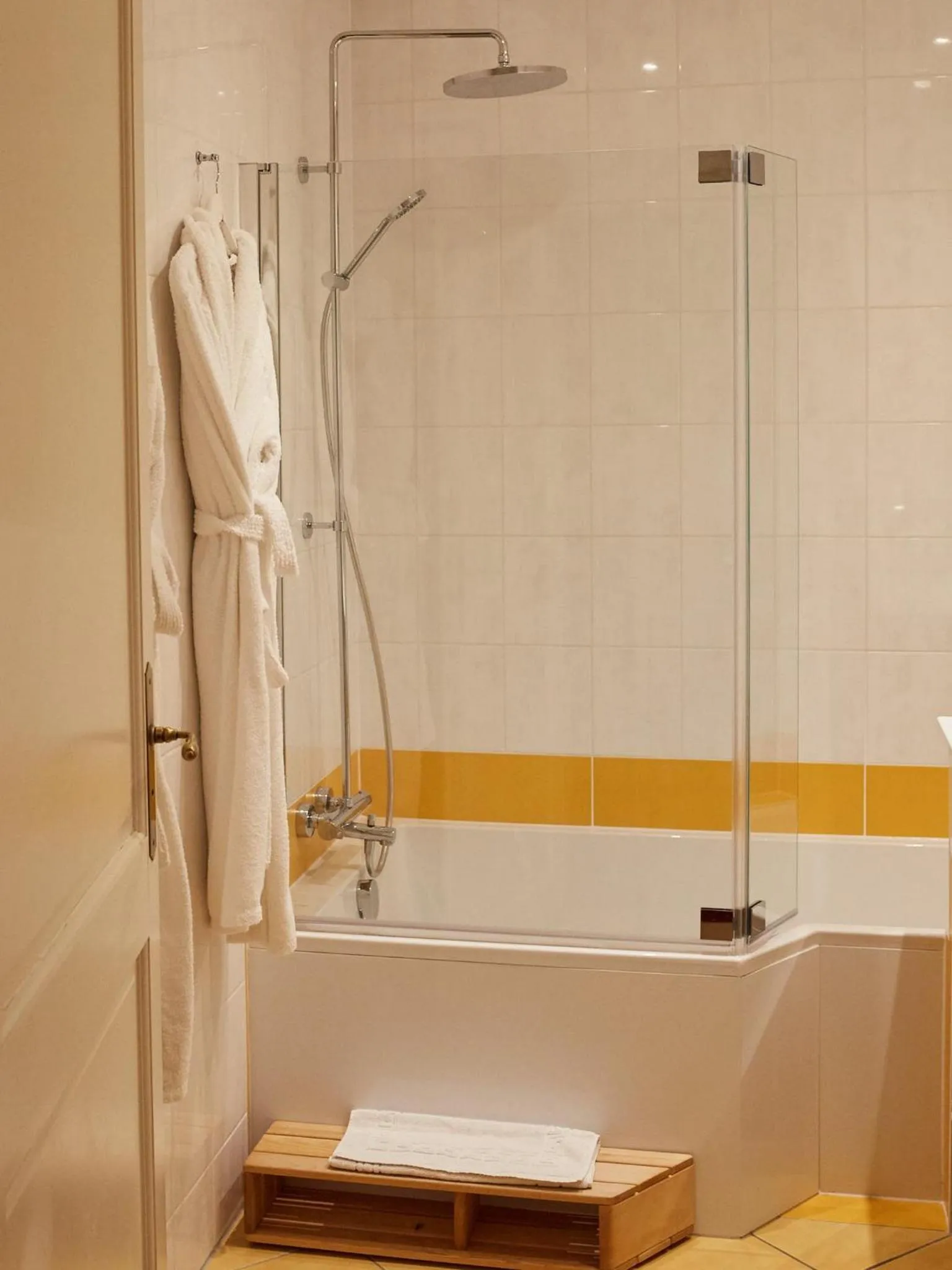 Bathroom in Les Prés D'ondine