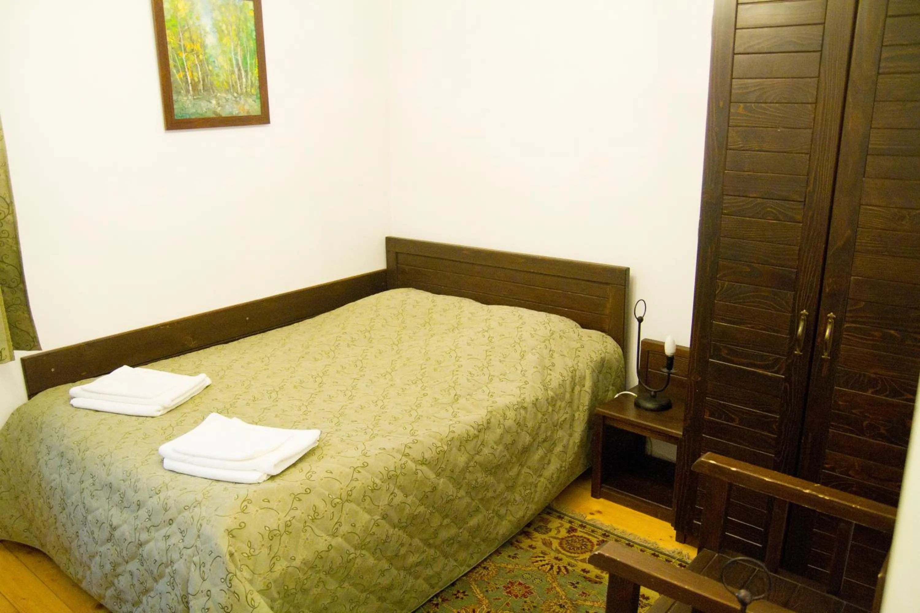 Bed in Pensiunea Rhein