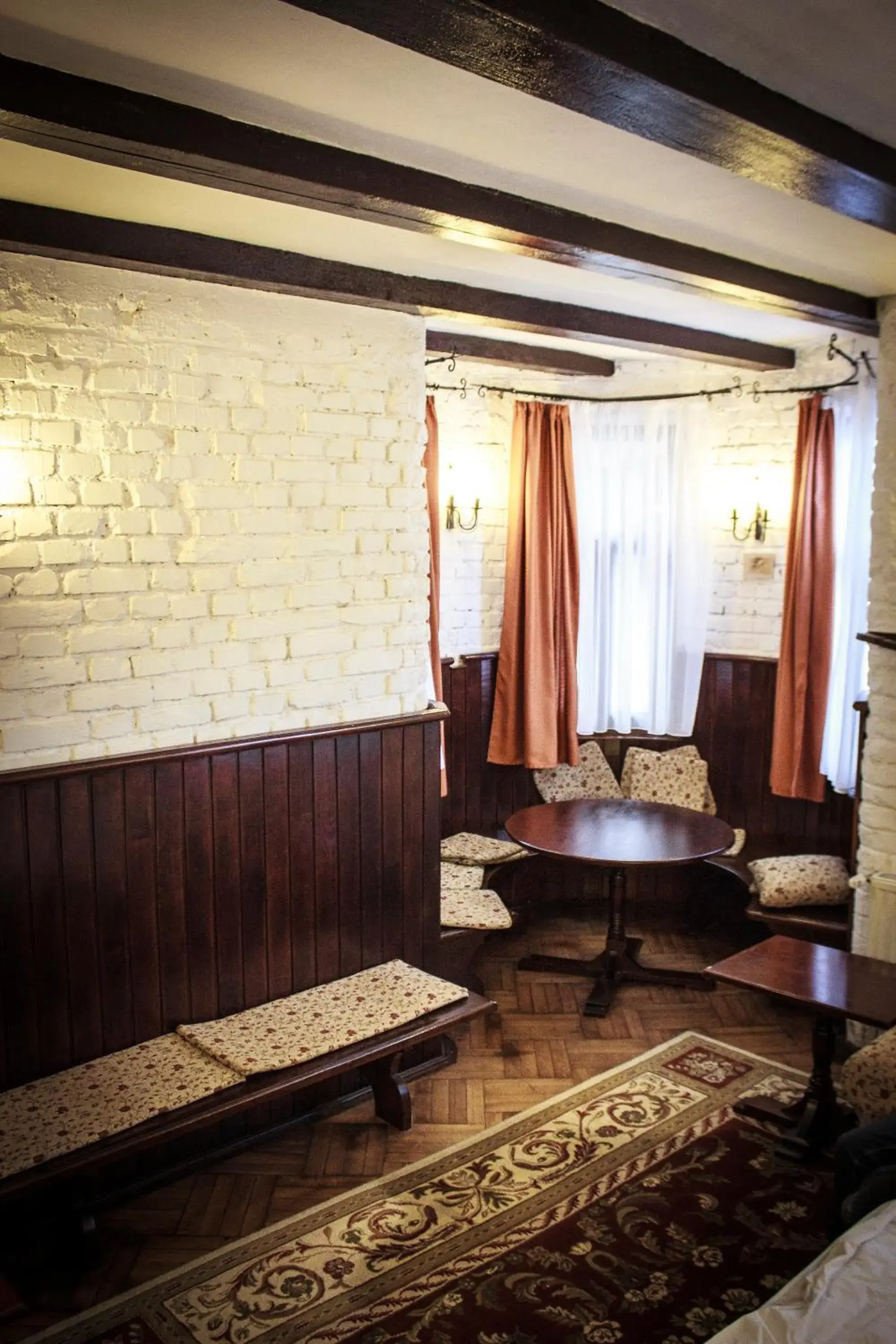 Lounge or bar in Pensiunea Rhein Lounge or bar in Pensiunea Rhein