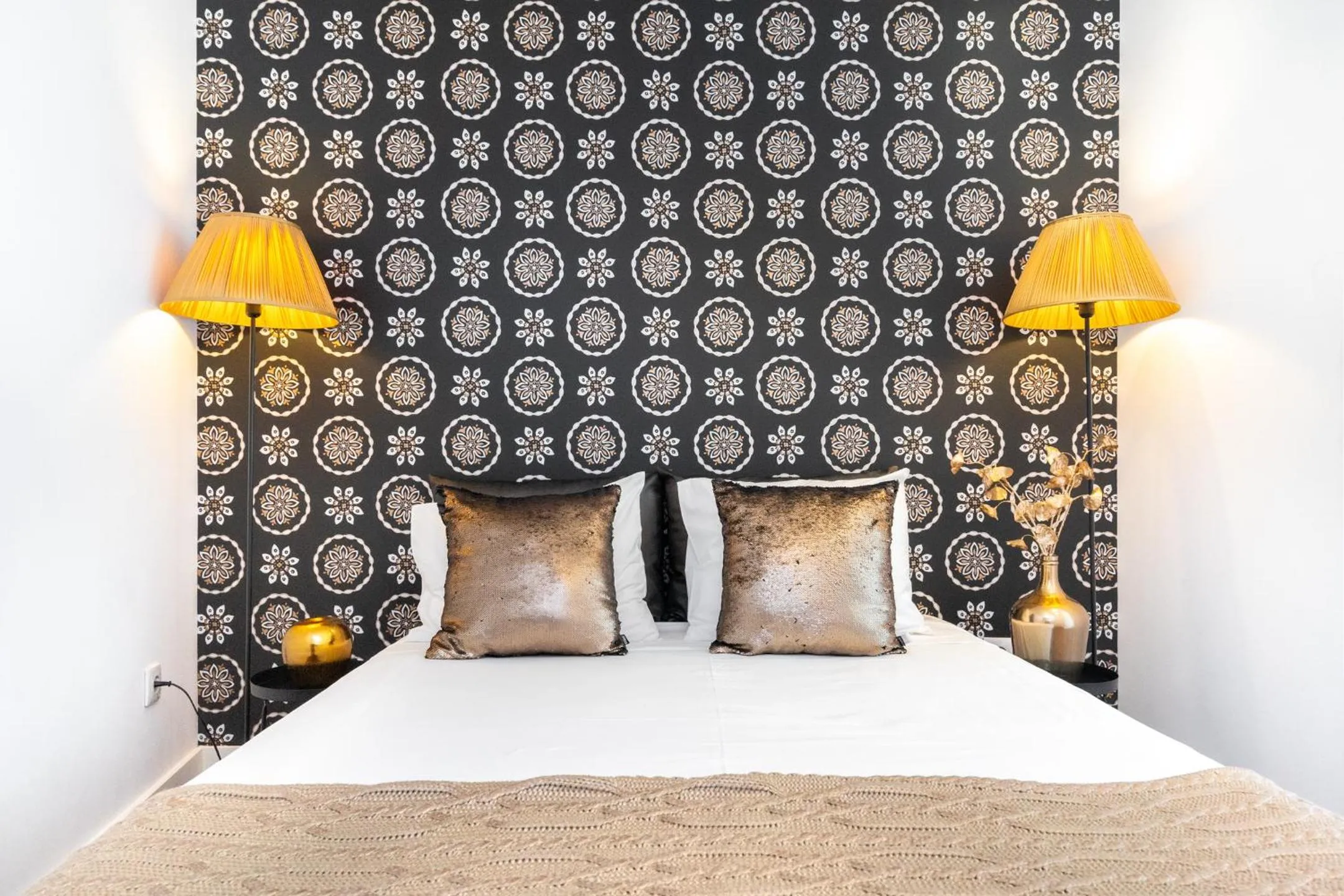 Bed in WHome | Graça Family Apartment