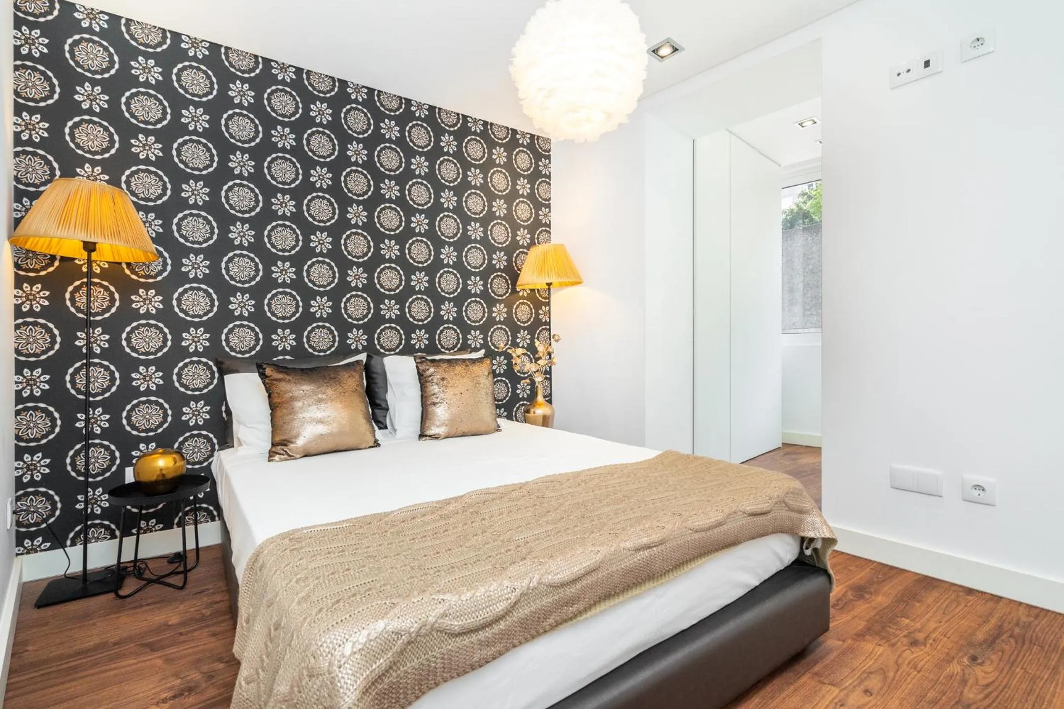 Bed in WHome | Graça Family Apartment
