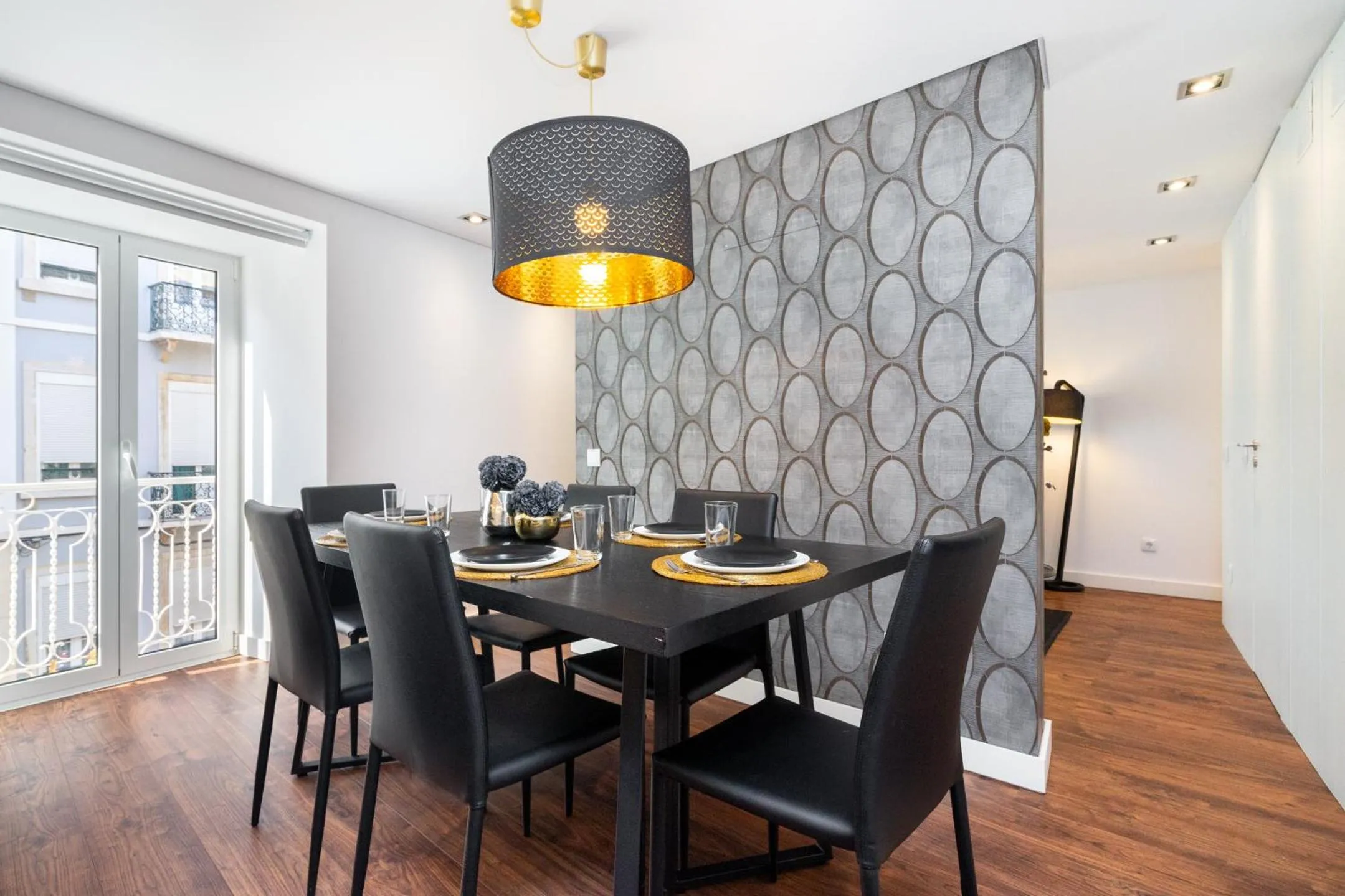 Dining area in WHome | Graça Family Apartment