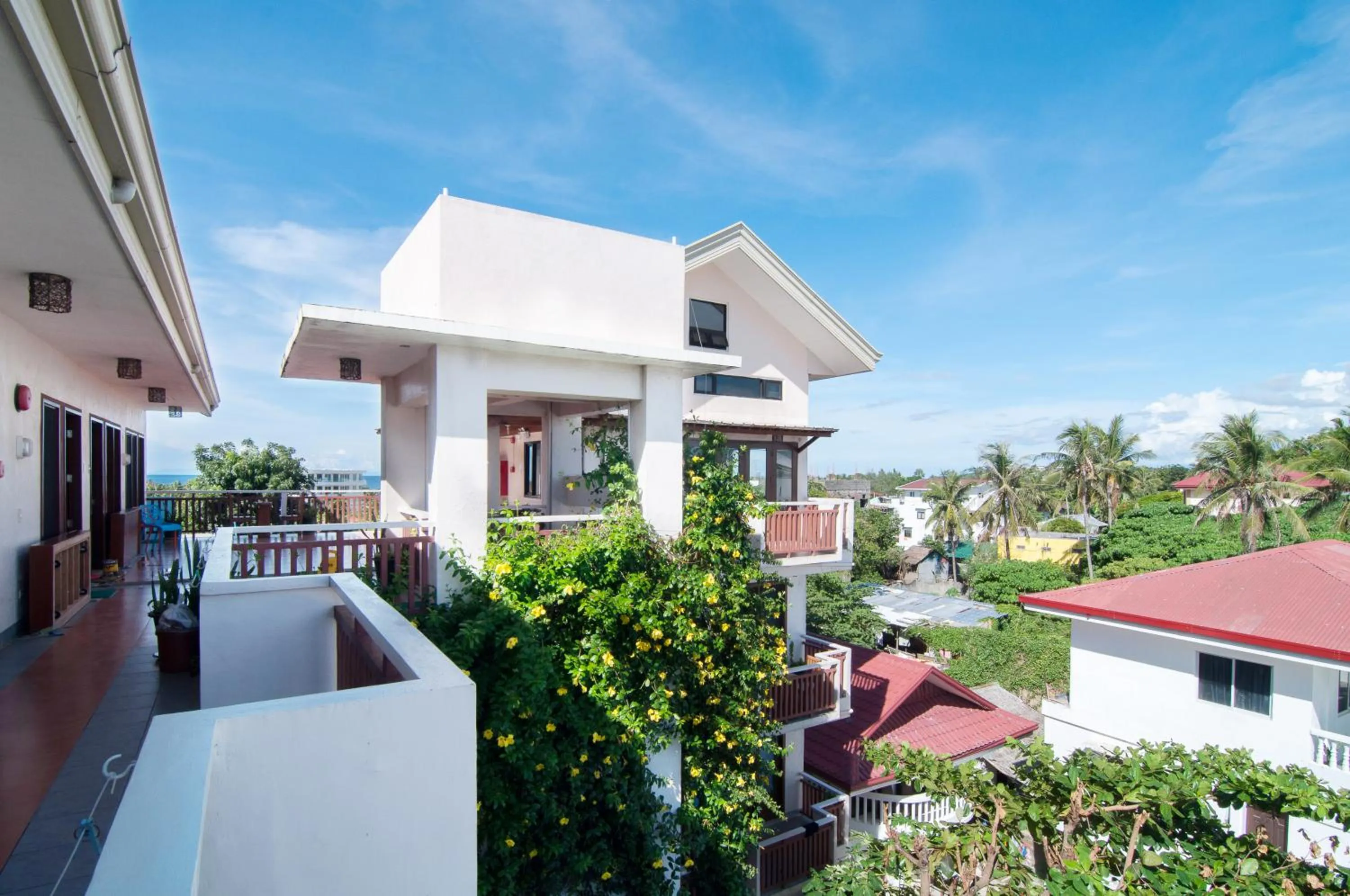 Property building in Agos Boracay Rooms + Beds