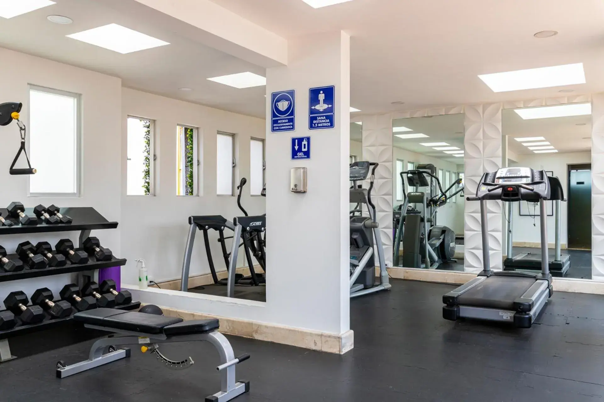 Fitness centre/facilities in Nido Parque Lincoln Fitness centre/facilities in Nido Parque Lincoln