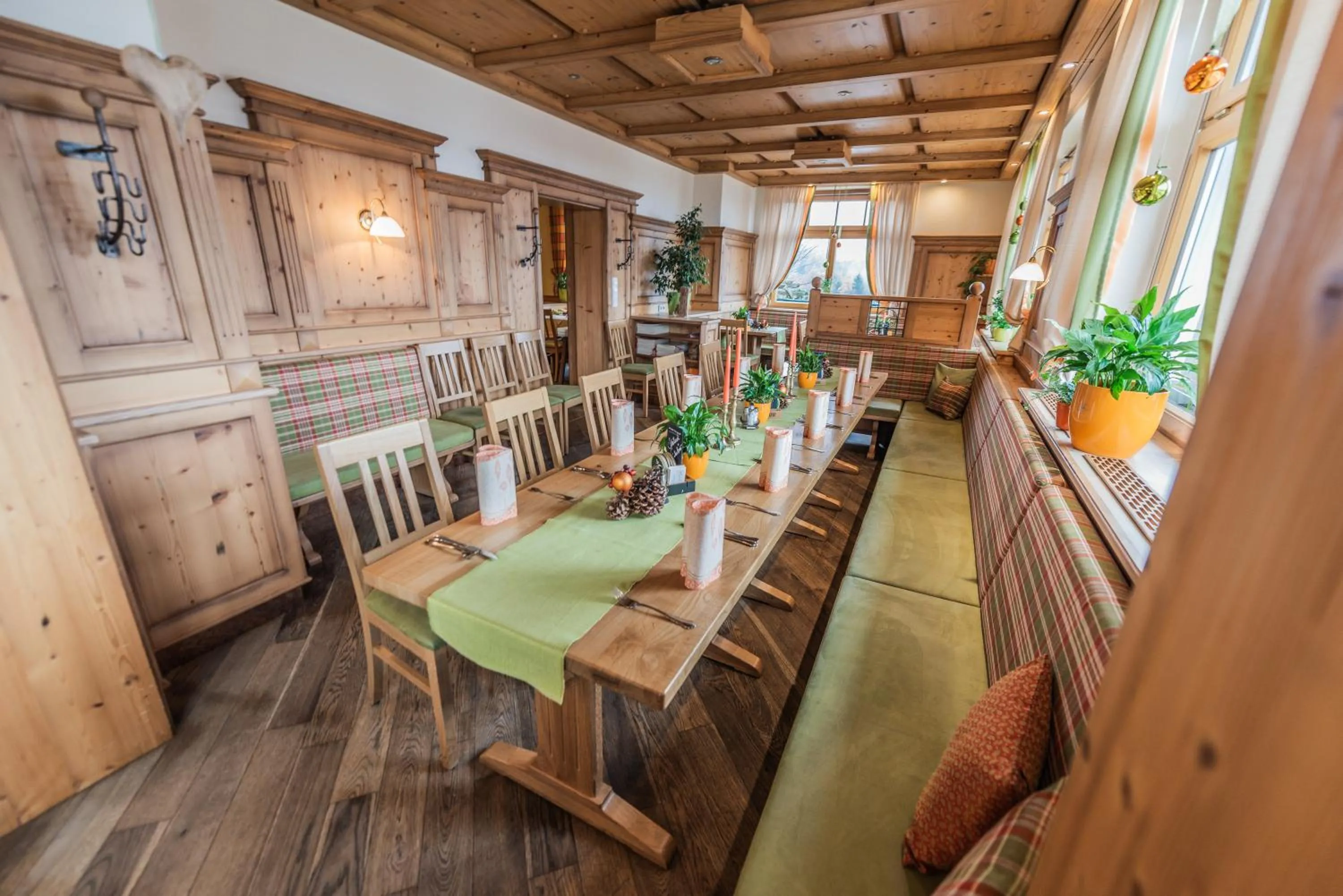 Restaurant/places to eat in Gasthof Großschedl zum Kramerwirt