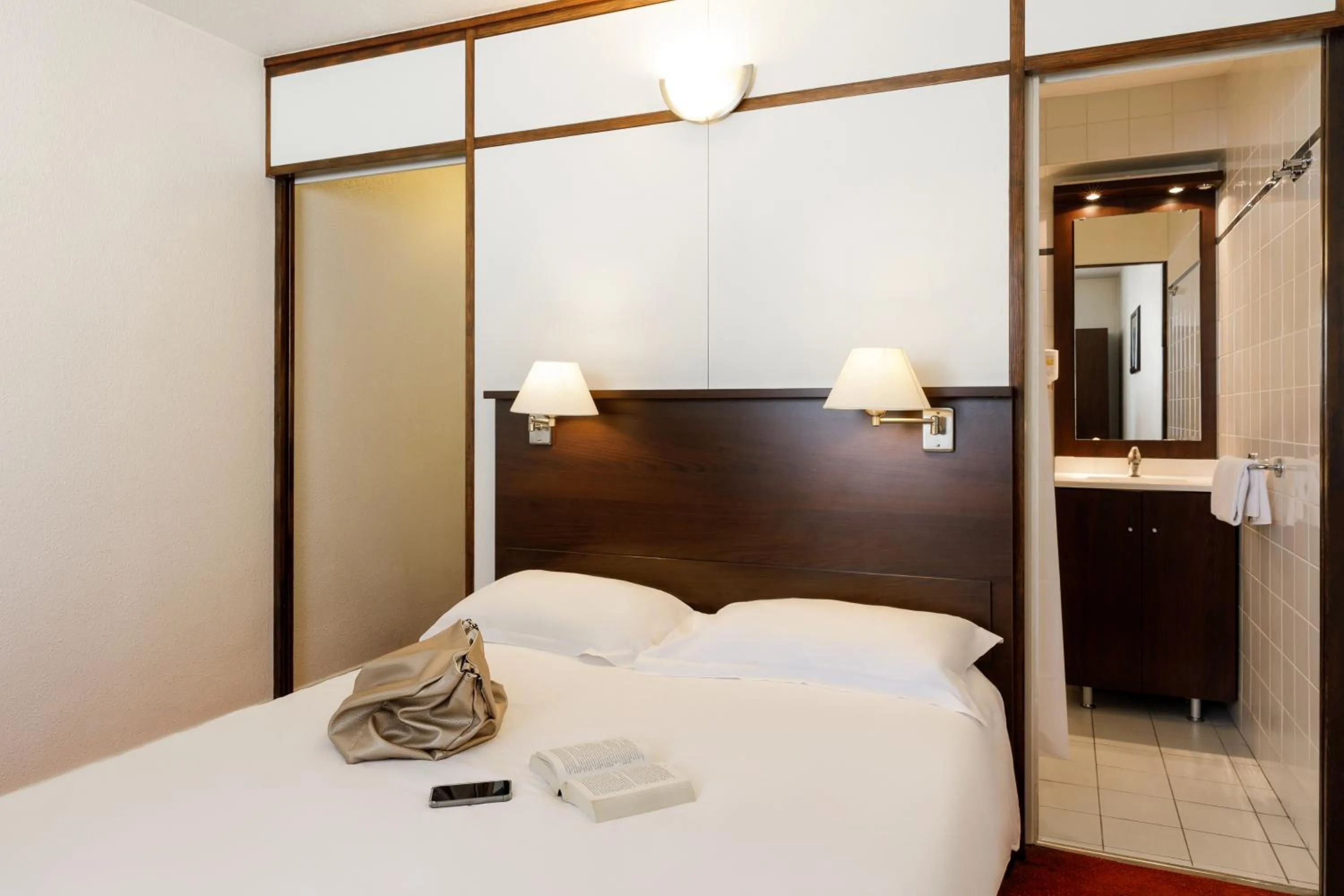 Bathroom in Aparthotel Adagio Access Lille Vauban