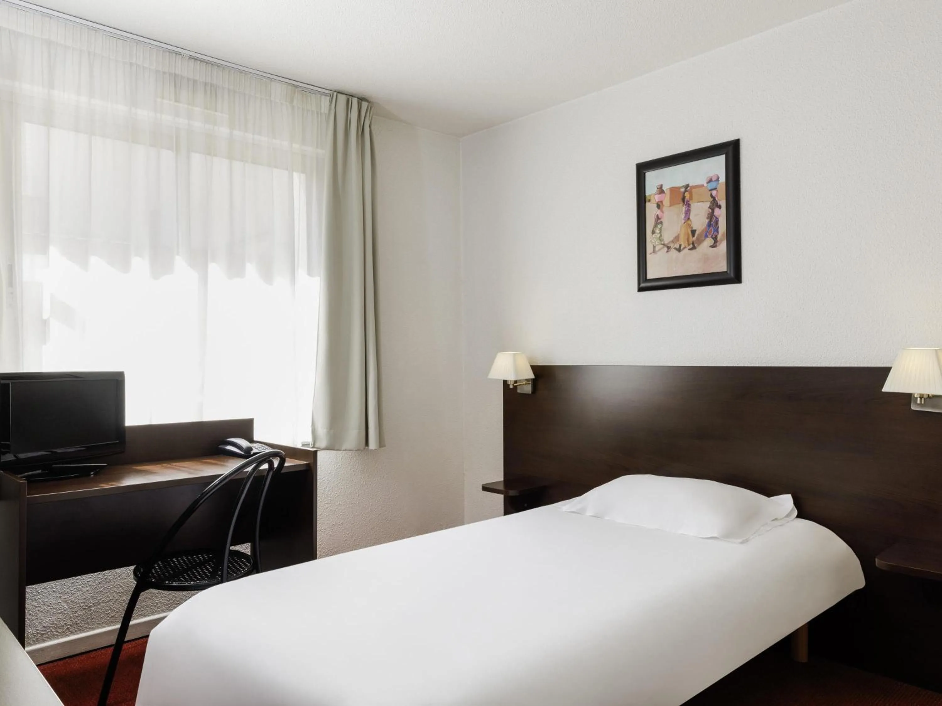 Bedroom in Aparthotel Adagio Access Lille Vauban