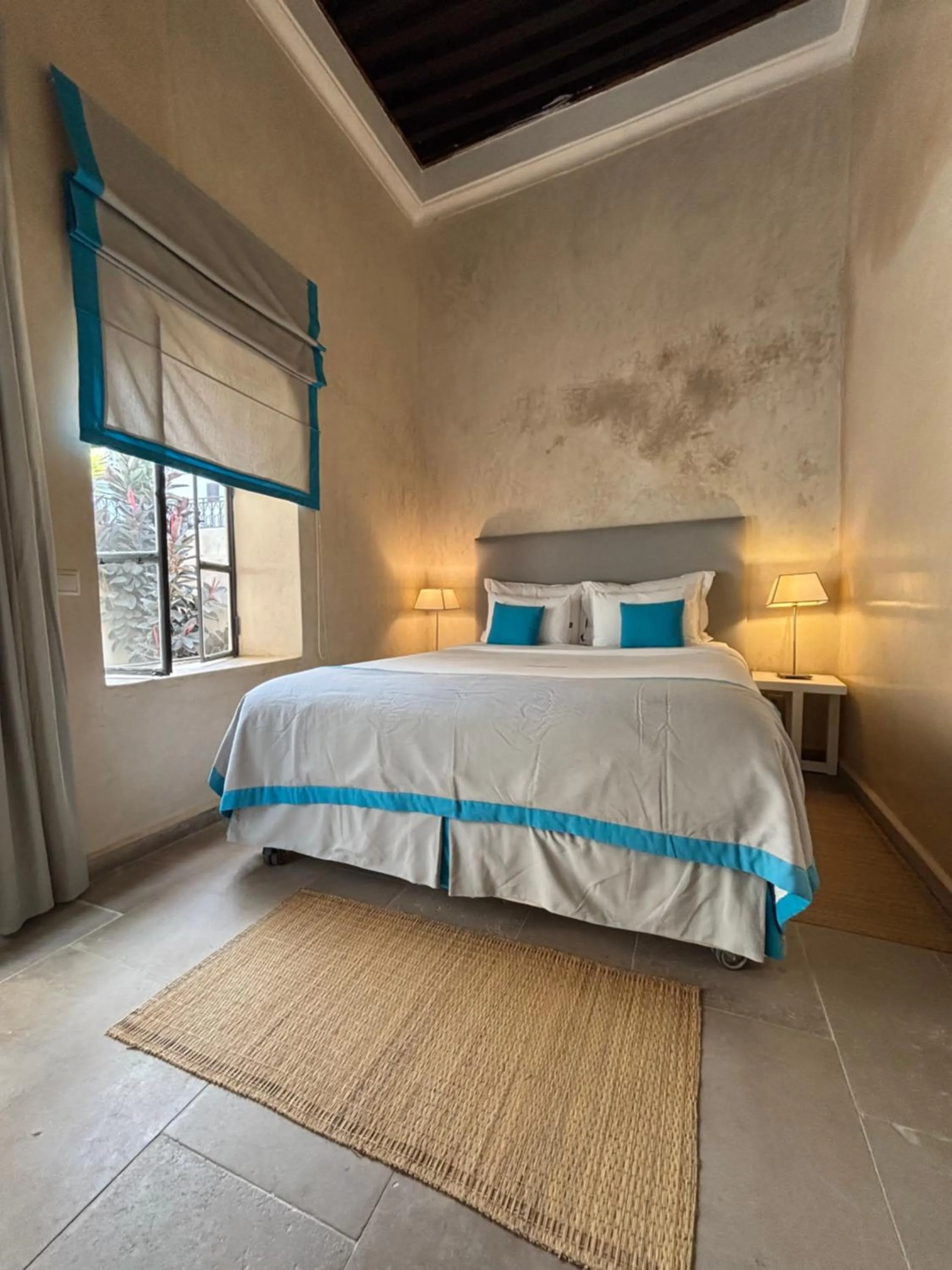 Photo of the whole room, Bed in Riad Dar Zen