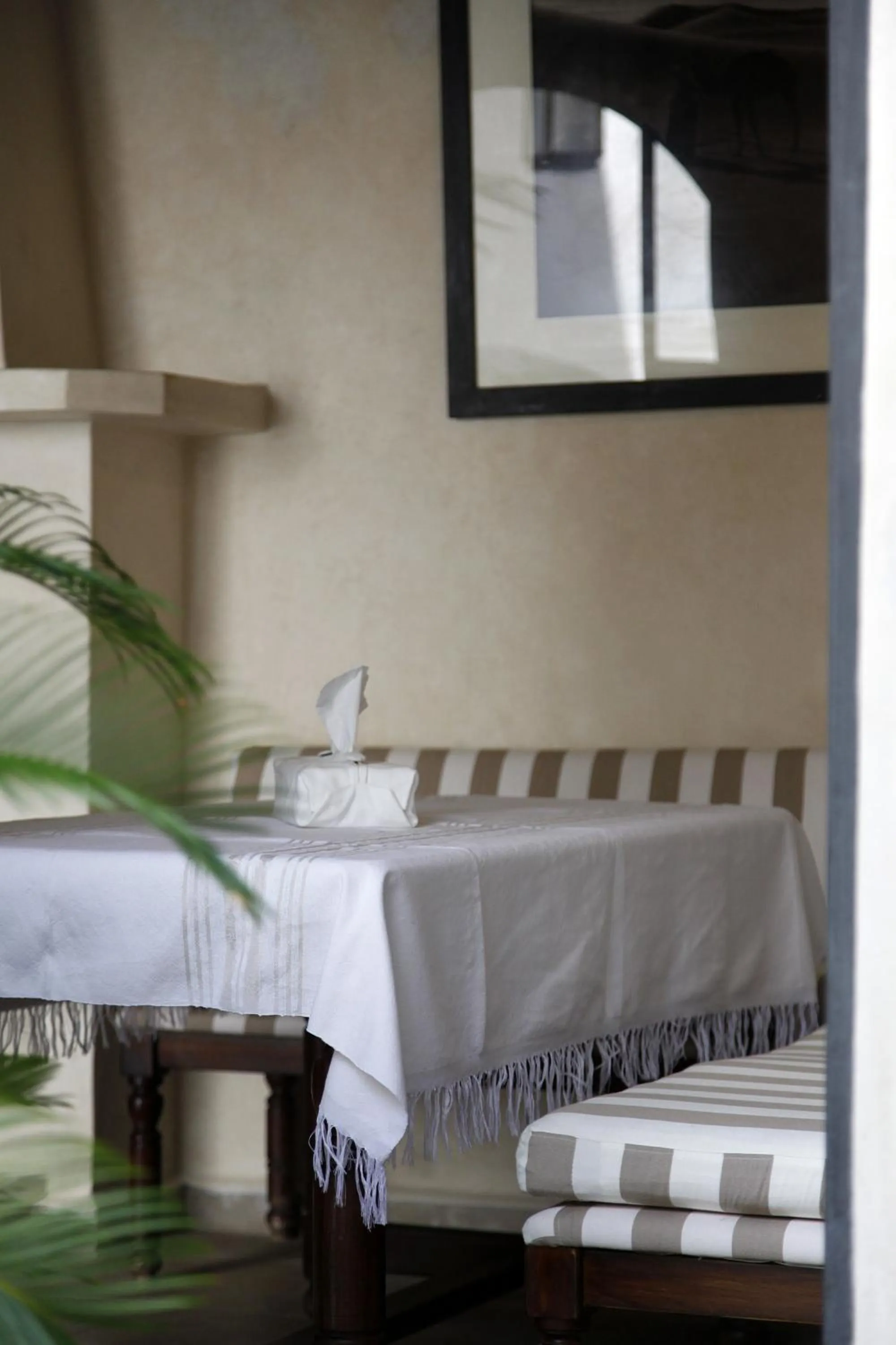 Patio, Bed in Riad Dar Zen