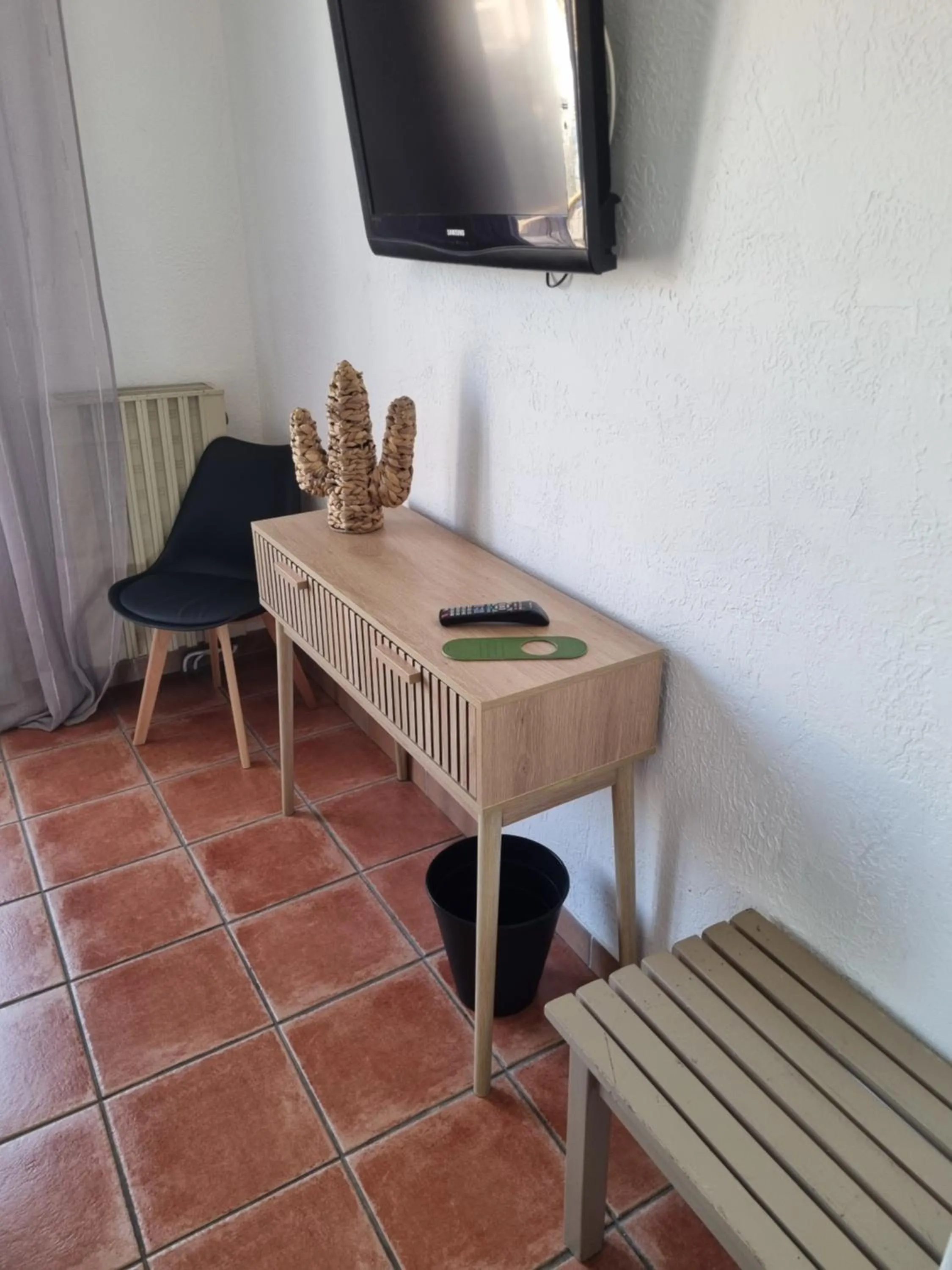 TV and multimedia in Auberge des Salles