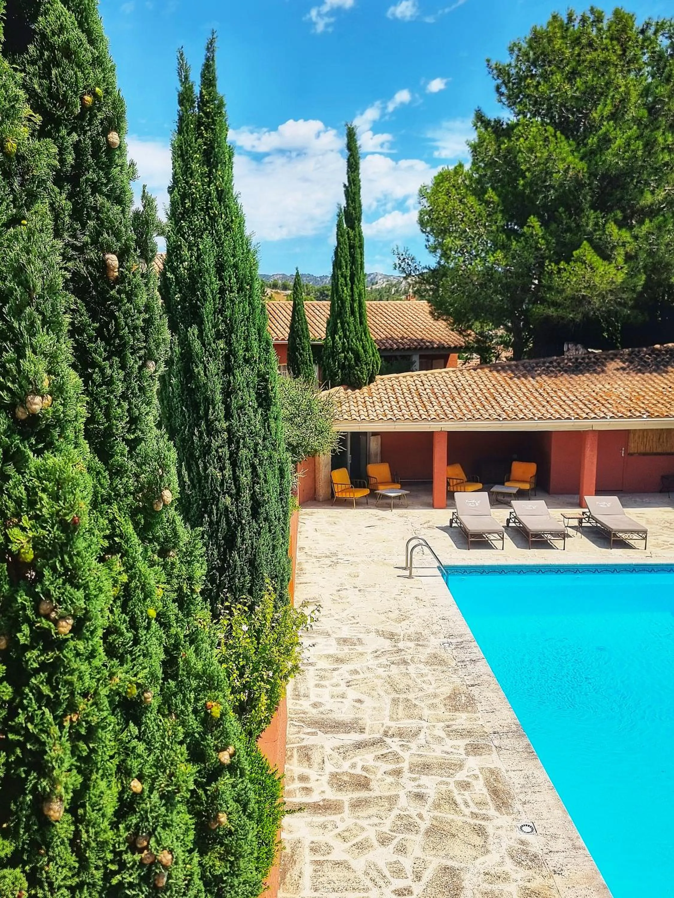 Swimming pool in Castillon Des Baux