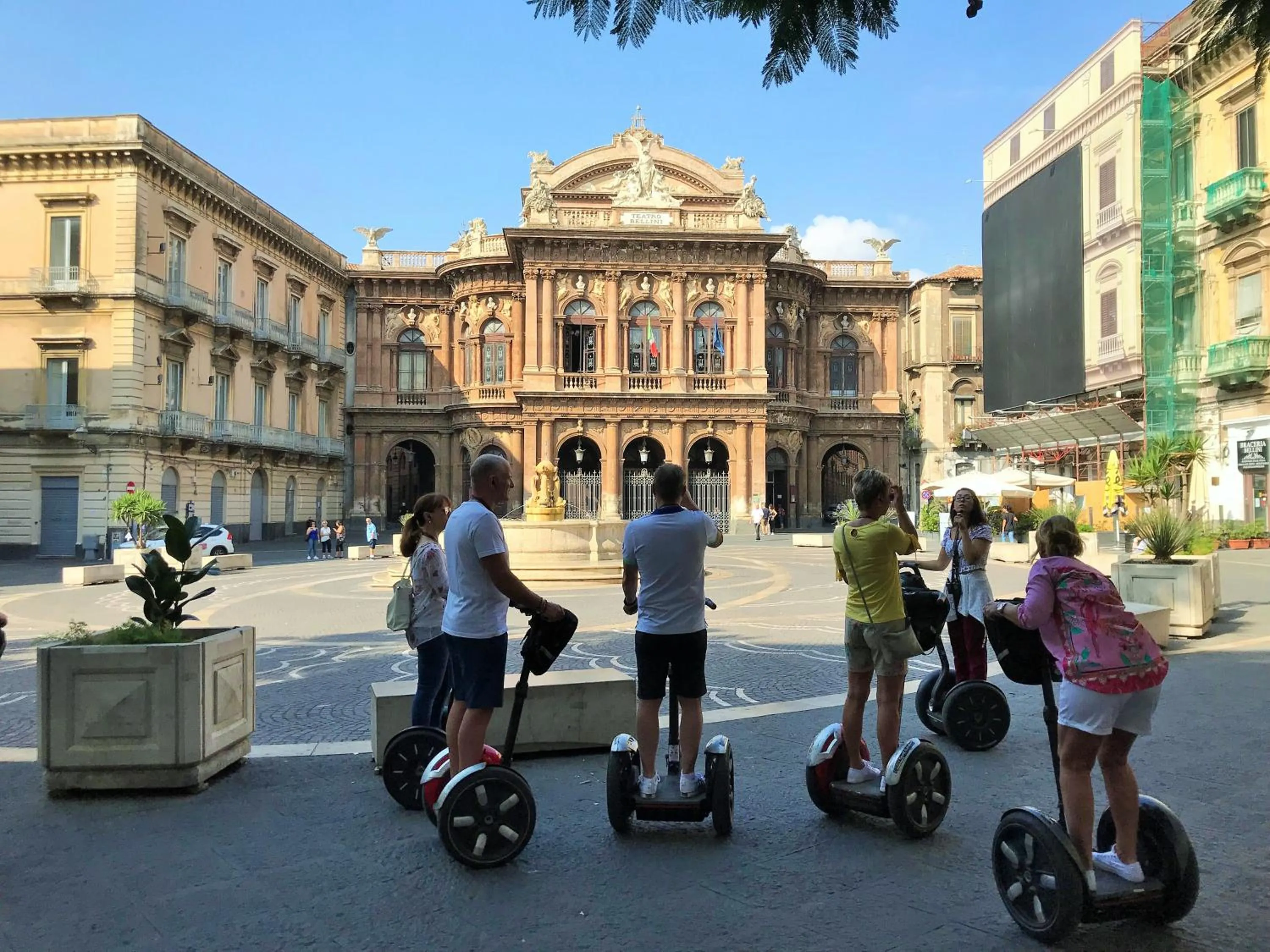 Scene Suites Apartments