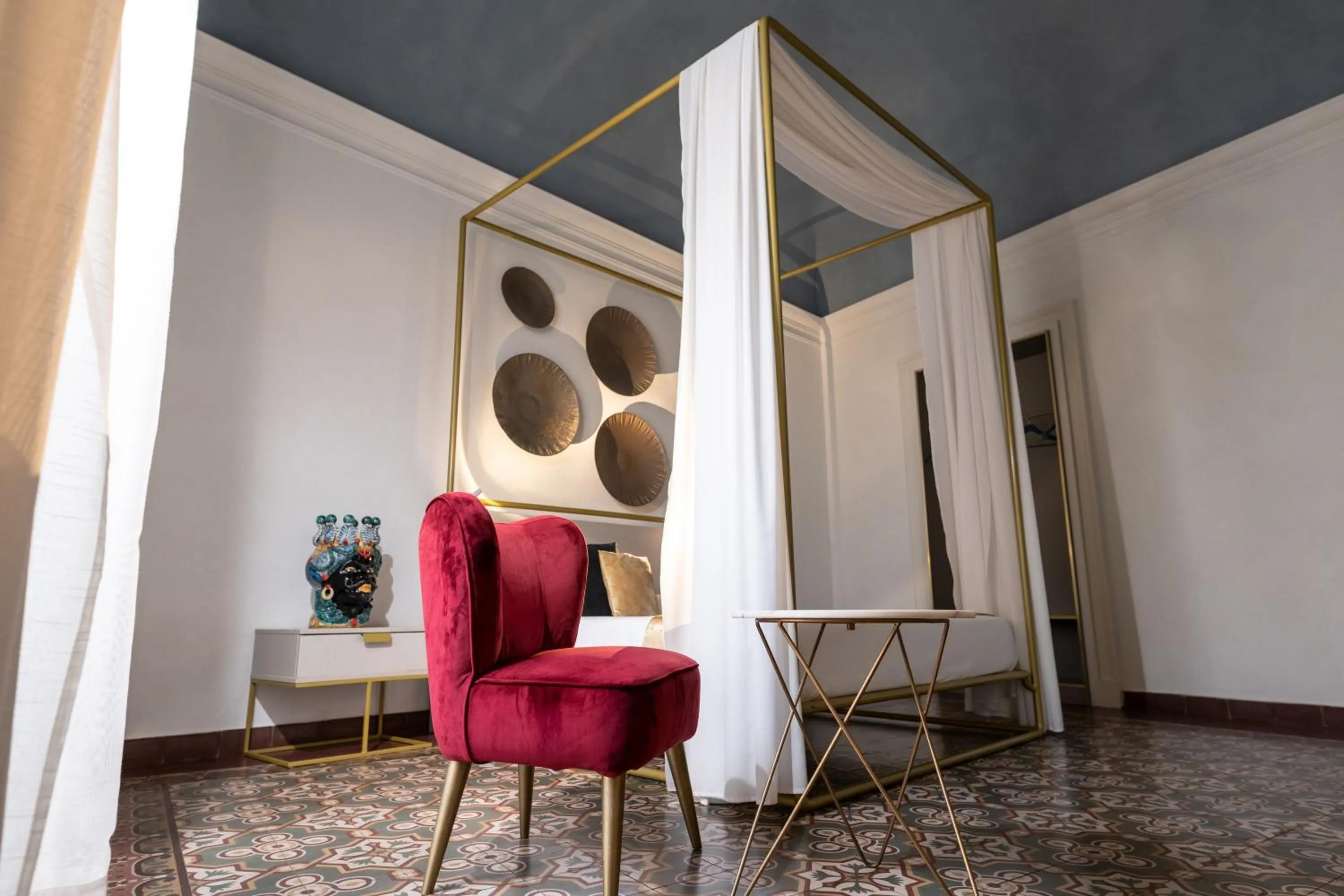 Scene Suites Apartments