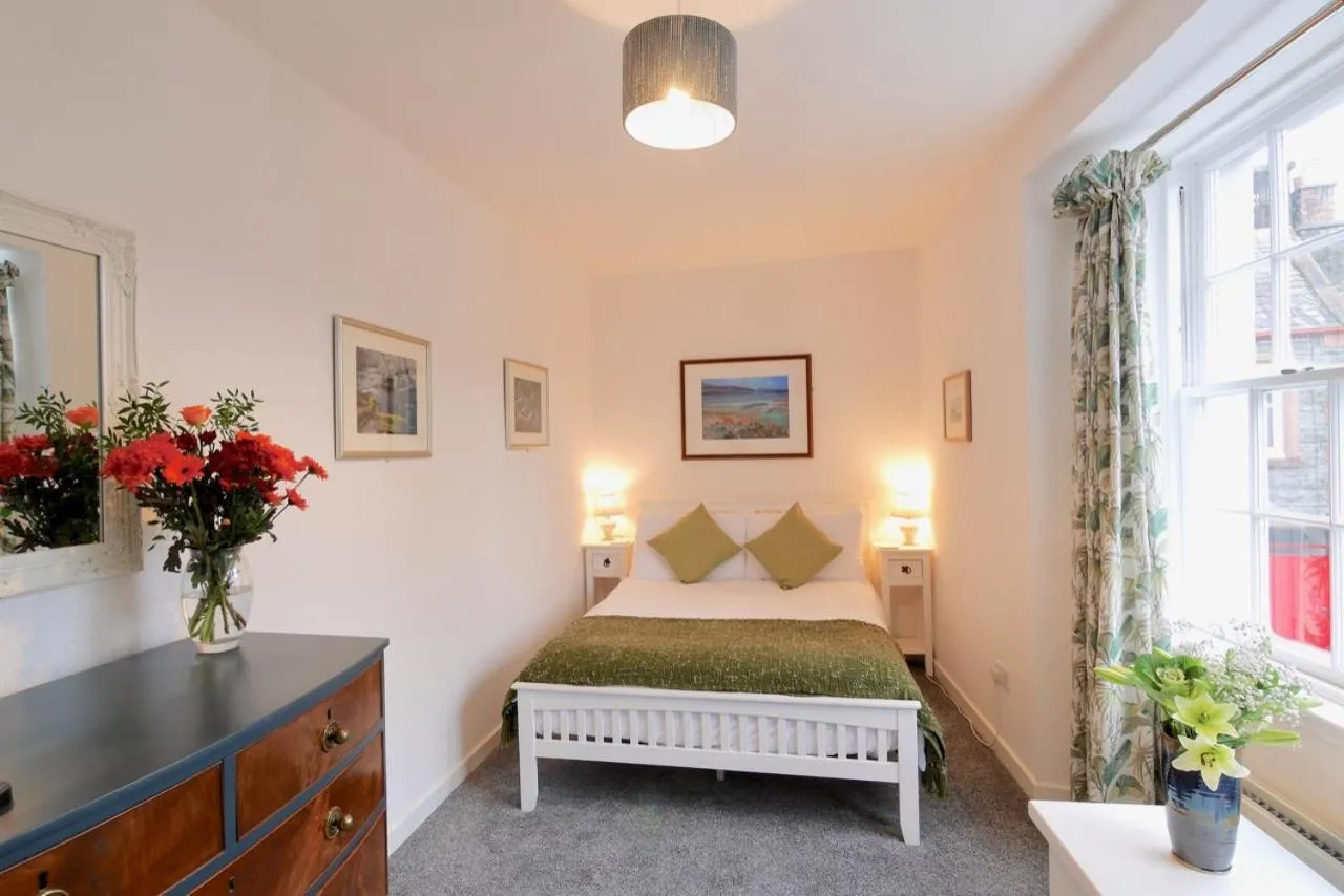 Bedroom, Bed in Providence Cottage