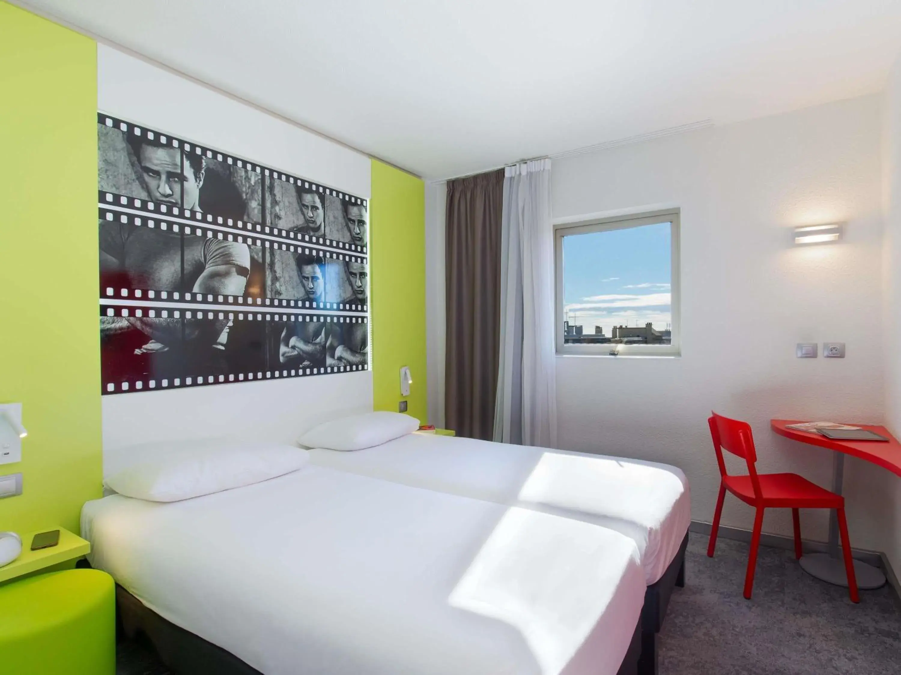 Bedroom, Bed in ibis Styles Cannes Le Cannet Bedroom, Bed in ibis Styles Cannes Le Cannet