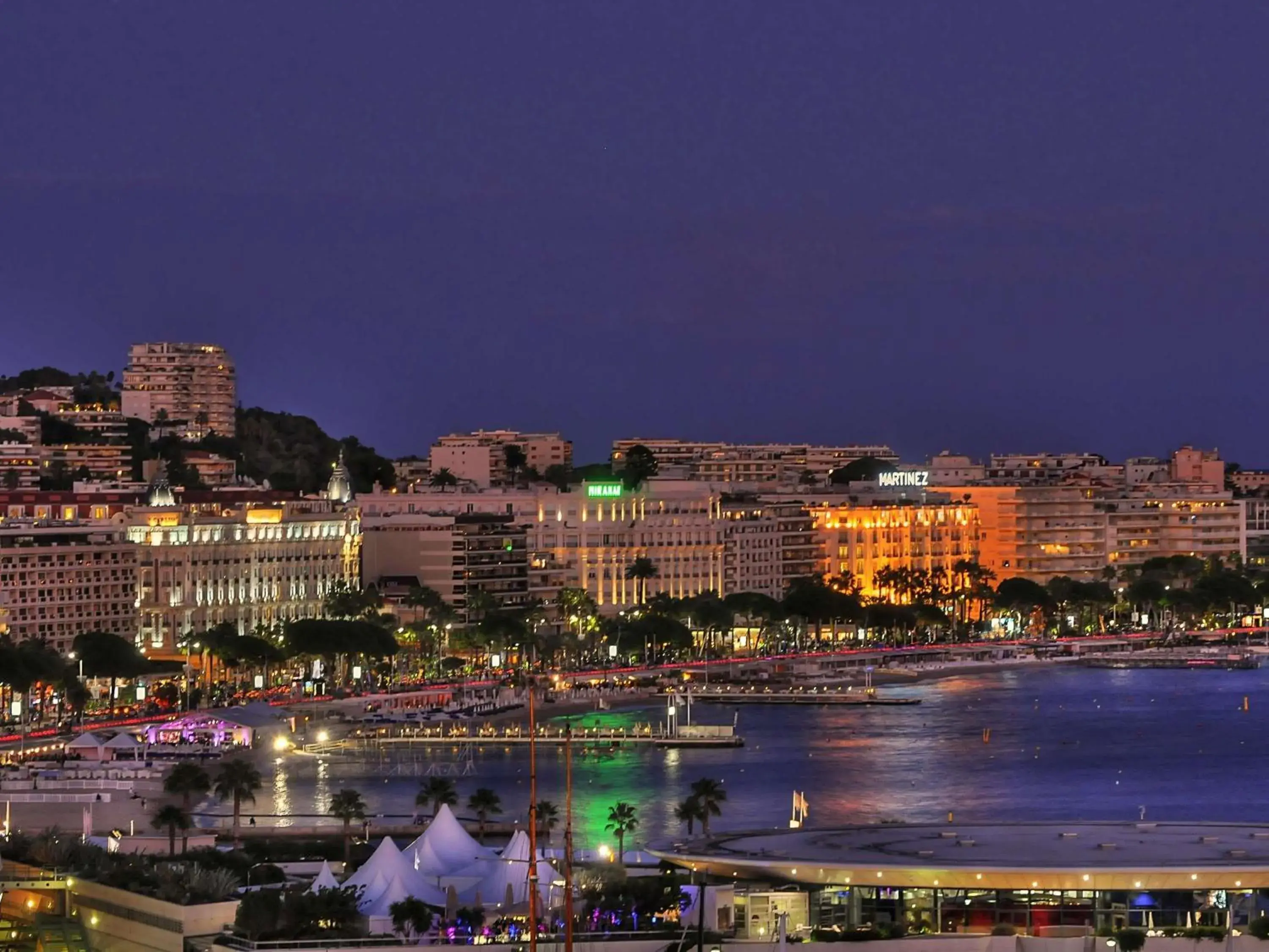 Property building in ibis Styles Cannes Le Cannet Property building in ibis Styles Cannes Le Cannet