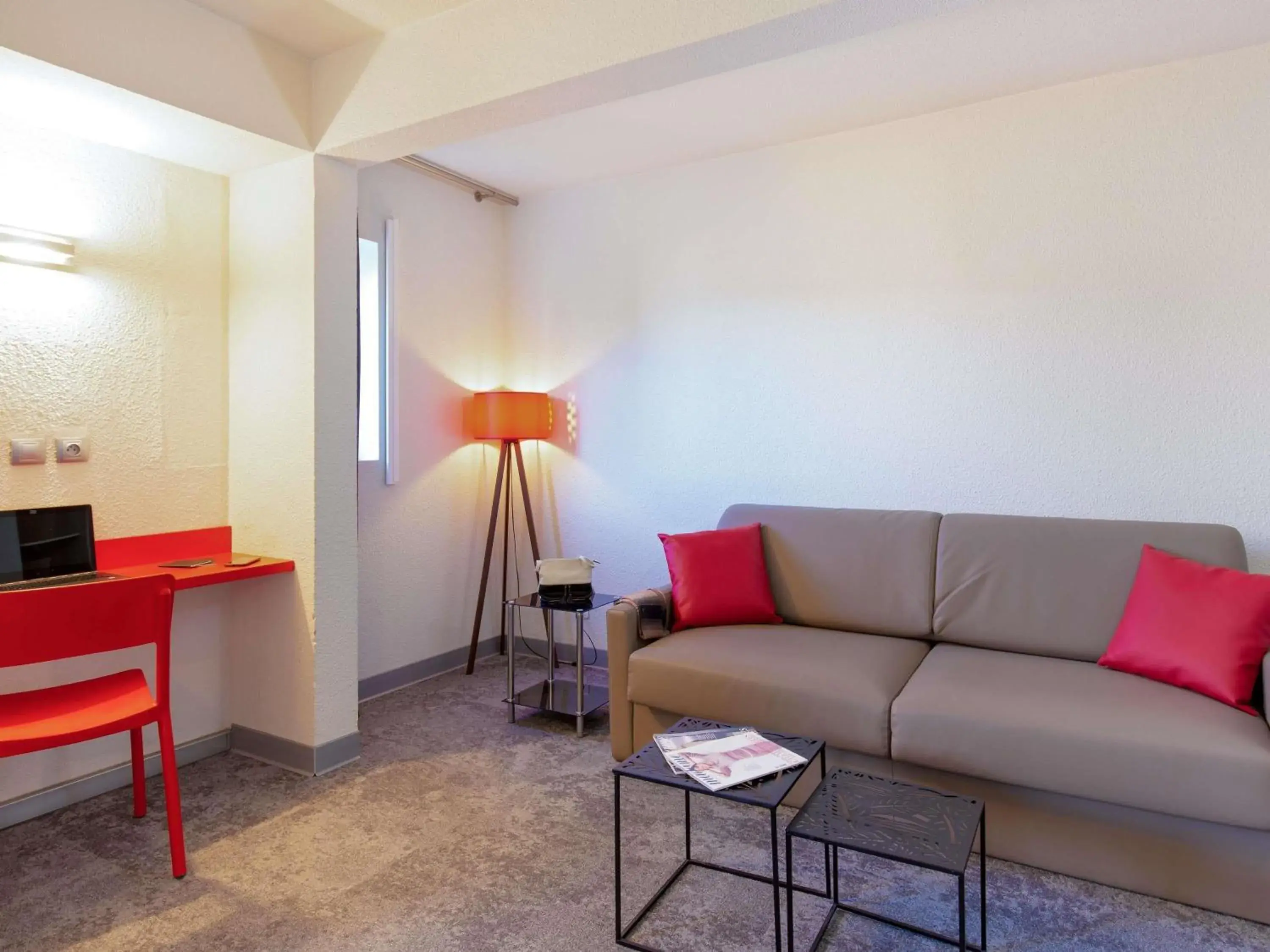 Bedroom in ibis Styles Cannes Le Cannet Bedroom in ibis Styles Cannes Le Cannet