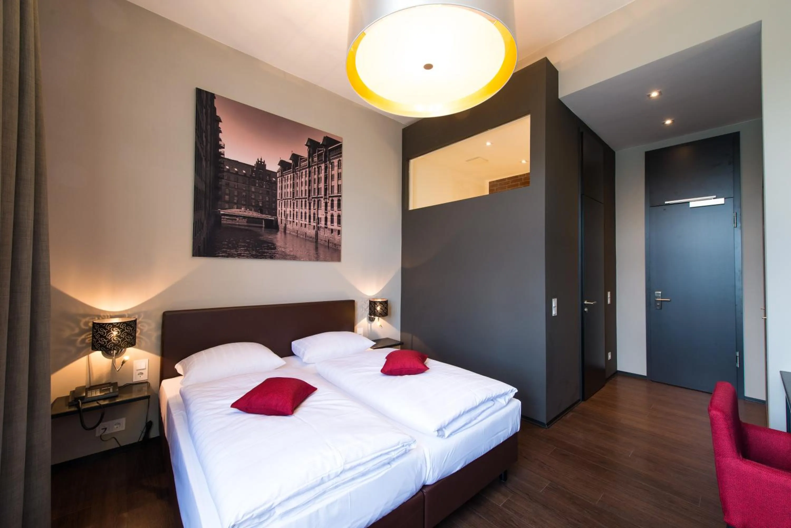 Bed in Hotel Volksschule