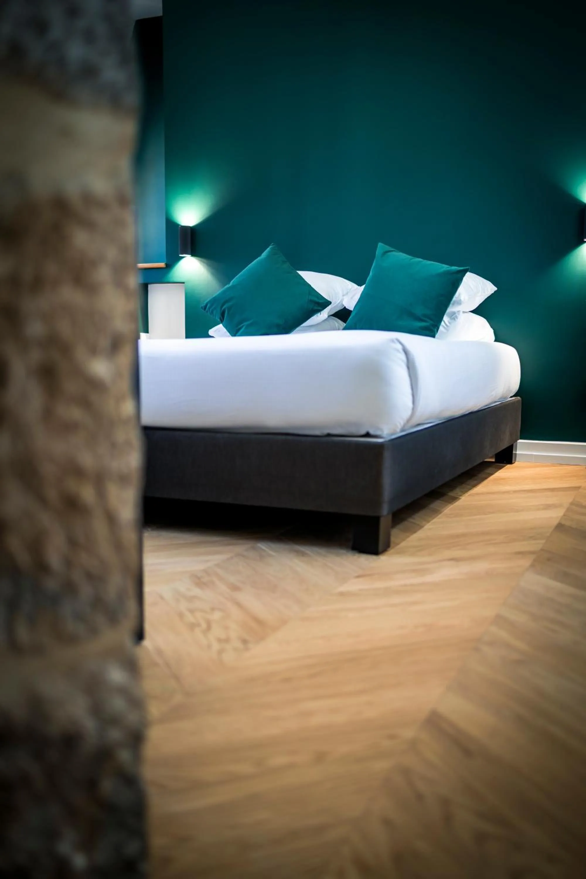 Bed in Maison Philippe Le Bon Hôtel, Restaurant & Bar le 19