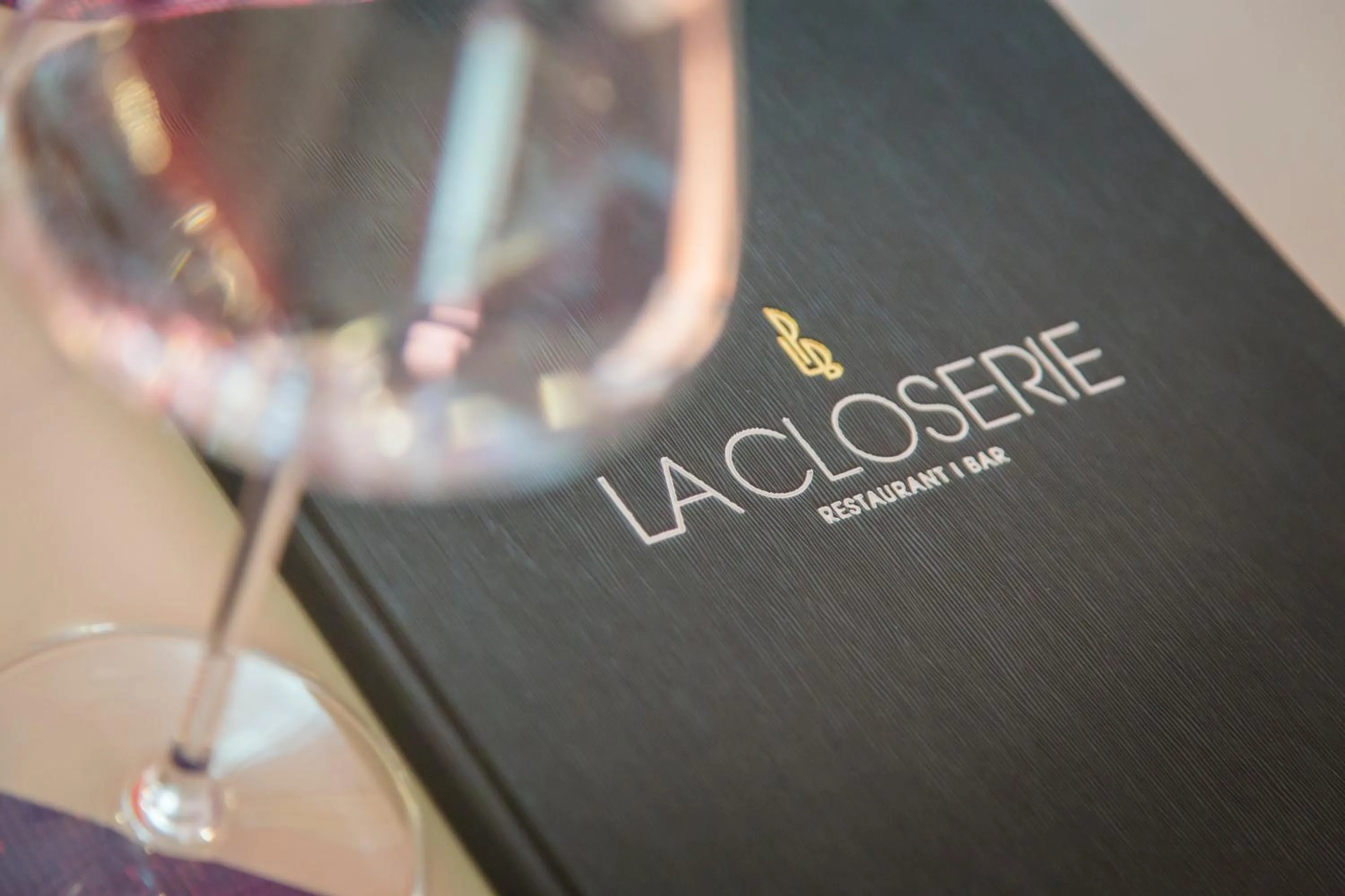 Restaurant/places to eat in Maison Philippe Le Bon Hôtel, Restaurant & Bar le 19