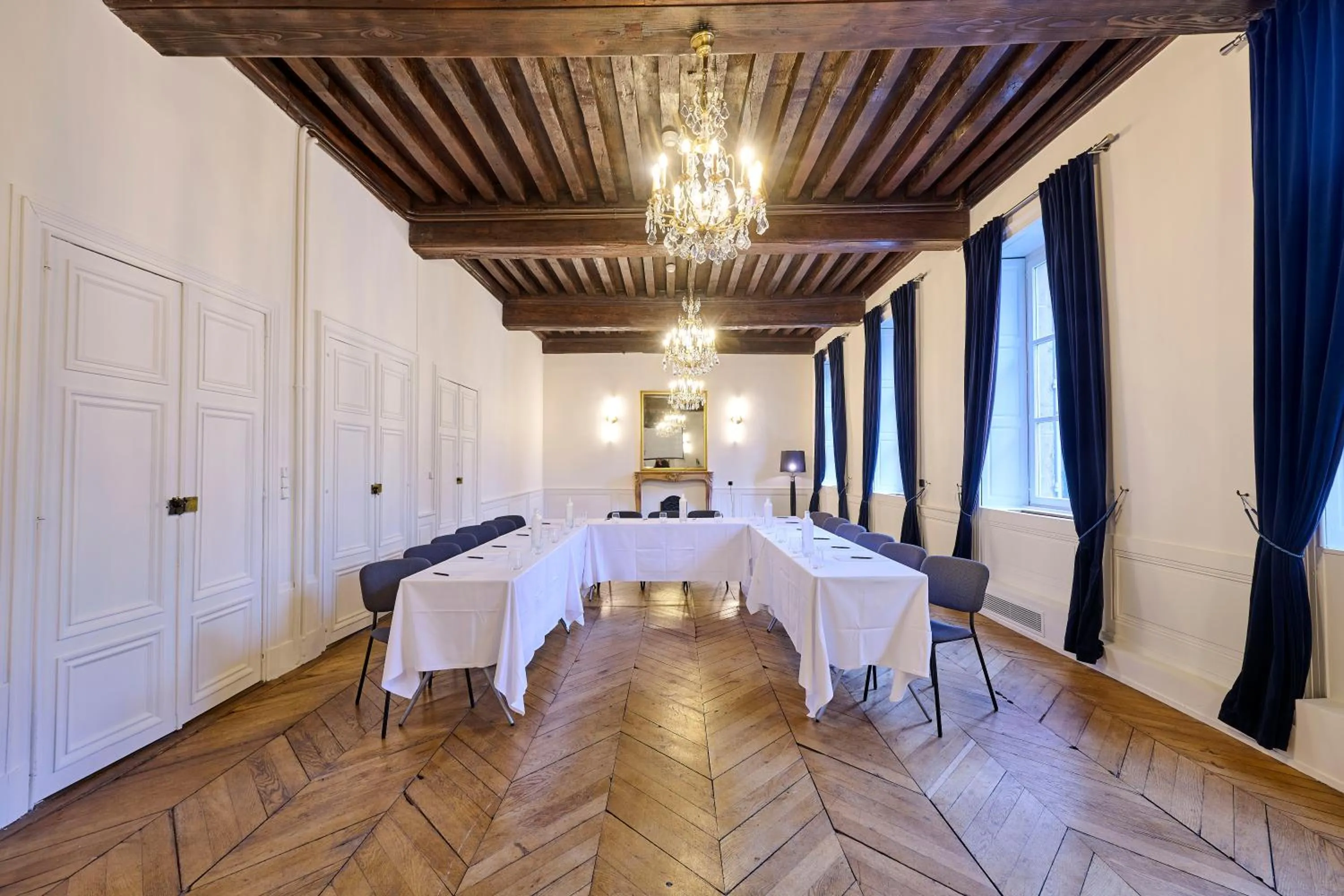 Banquet/Function facilities in Maison Philippe Le Bon Hôtel, Restaurant & Bar le 19