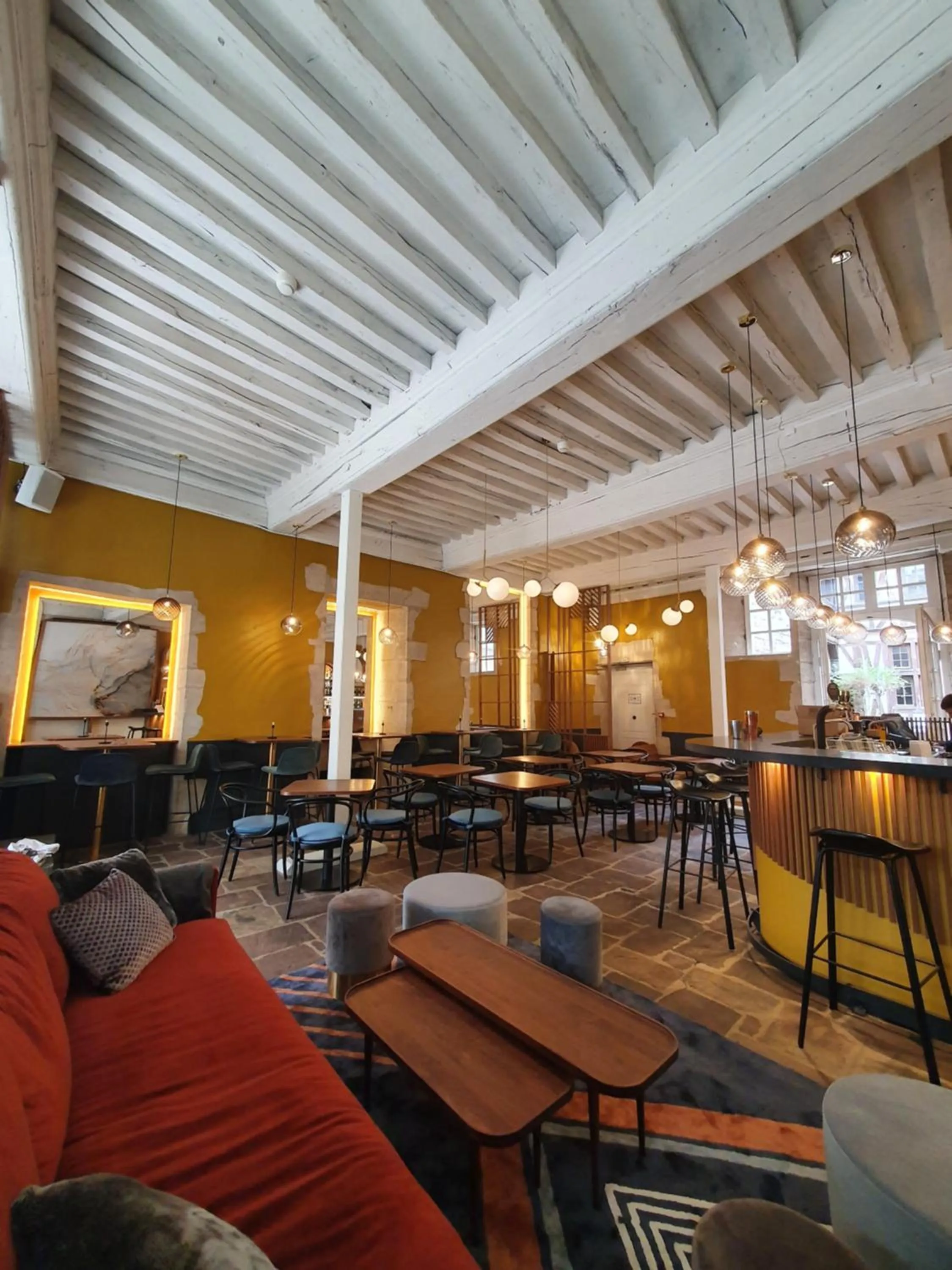 Restaurant/places to eat in Maison Philippe Le Bon Hôtel, Restaurant & Bar le 19