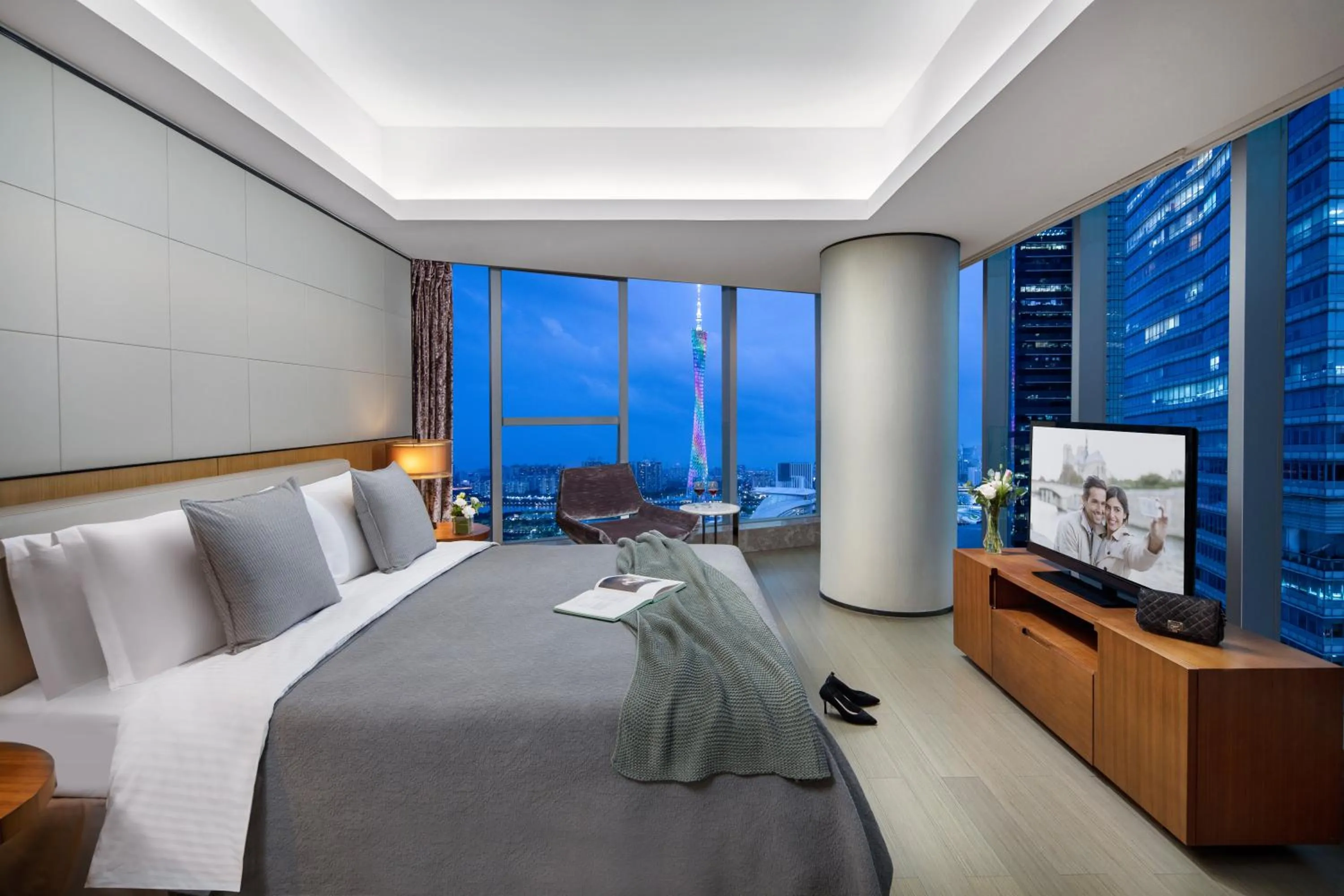 Bedroom, Bed in Ascott IFC Guangzhou - Free Shuttle Bus For Canton Fair