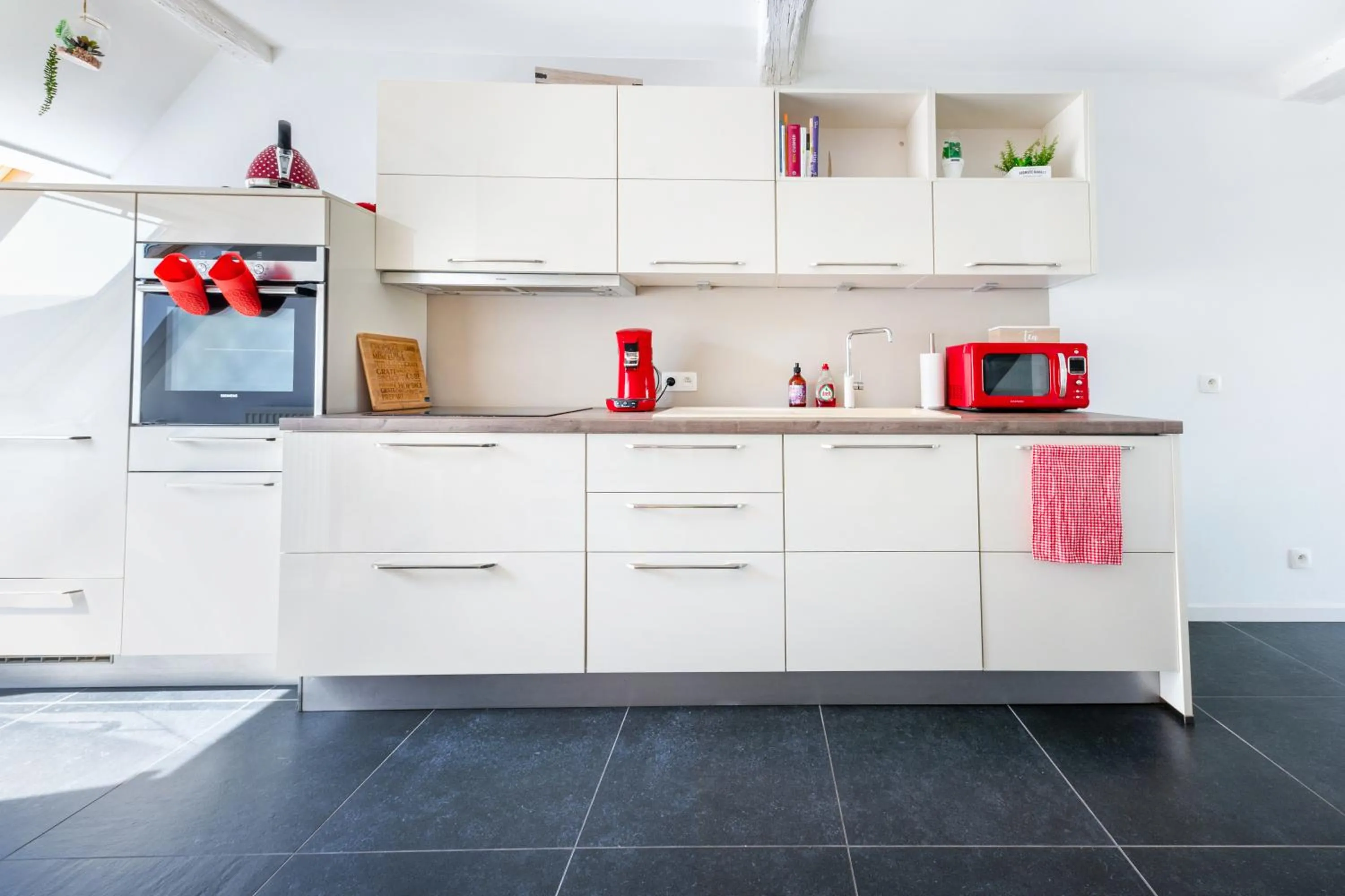 Kitchen or kitchenette in Les Cerisiers - Appartement de Standing au Centre de Namur